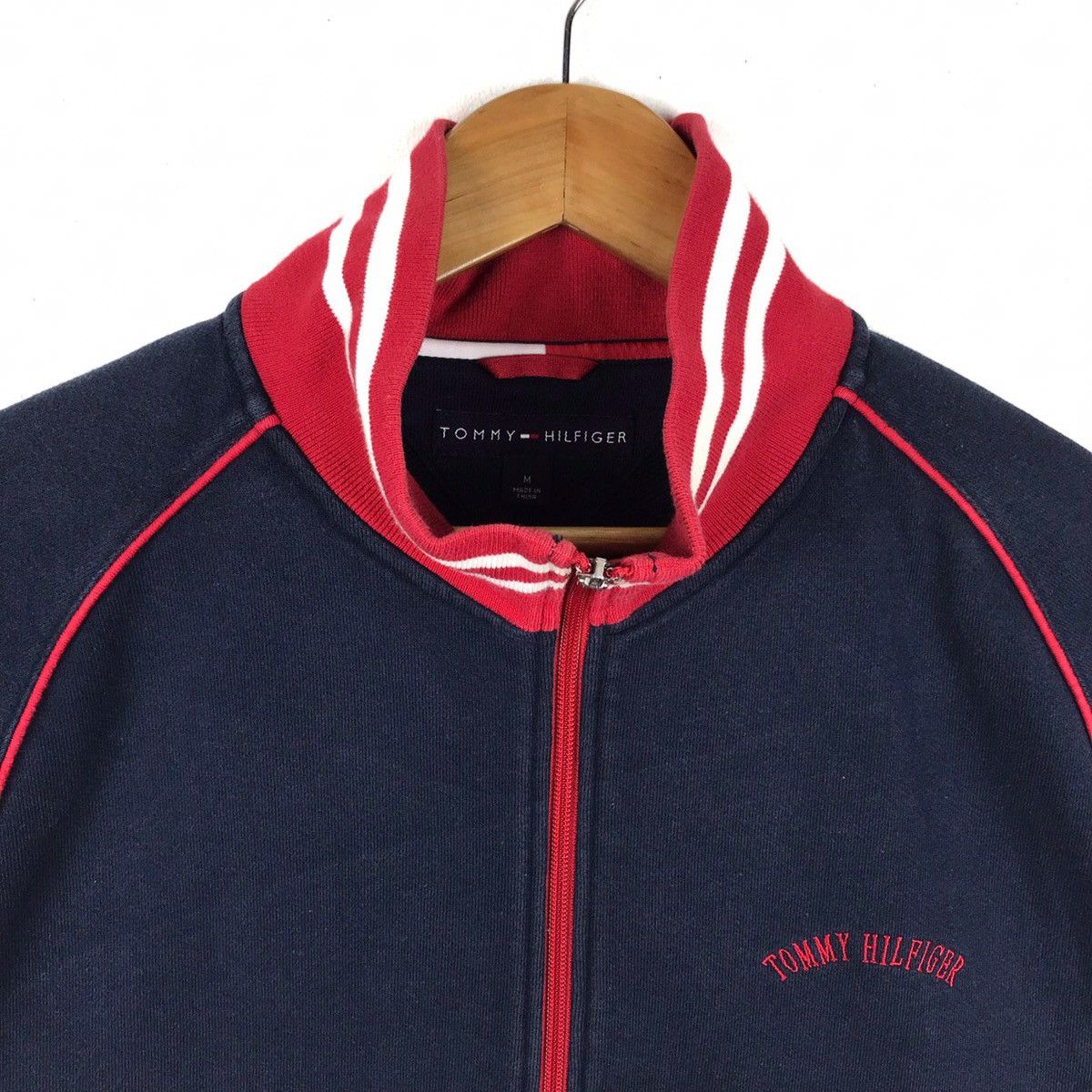 Tommy Hilfiger Tommy Hilfiger Minimalist Embroidery Zip Up Jacket Size US M / EU 48-50 / 2 - 3 Thumbnail