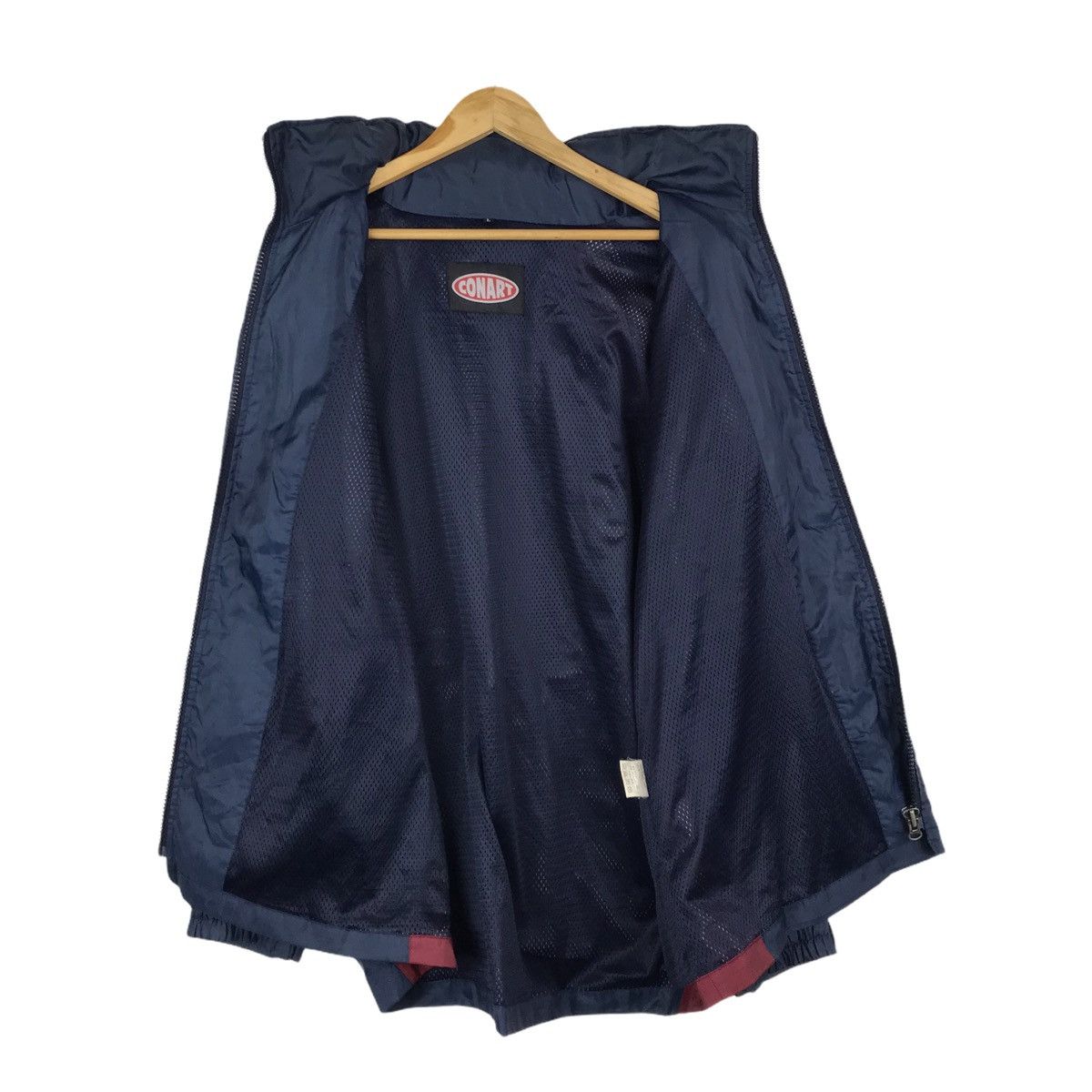 Vintage Vintage Conart Hip Hop Windbreaker Zip Up Light Jacket Size US L / EU 52-54 / 3 - 5 Thumbnail