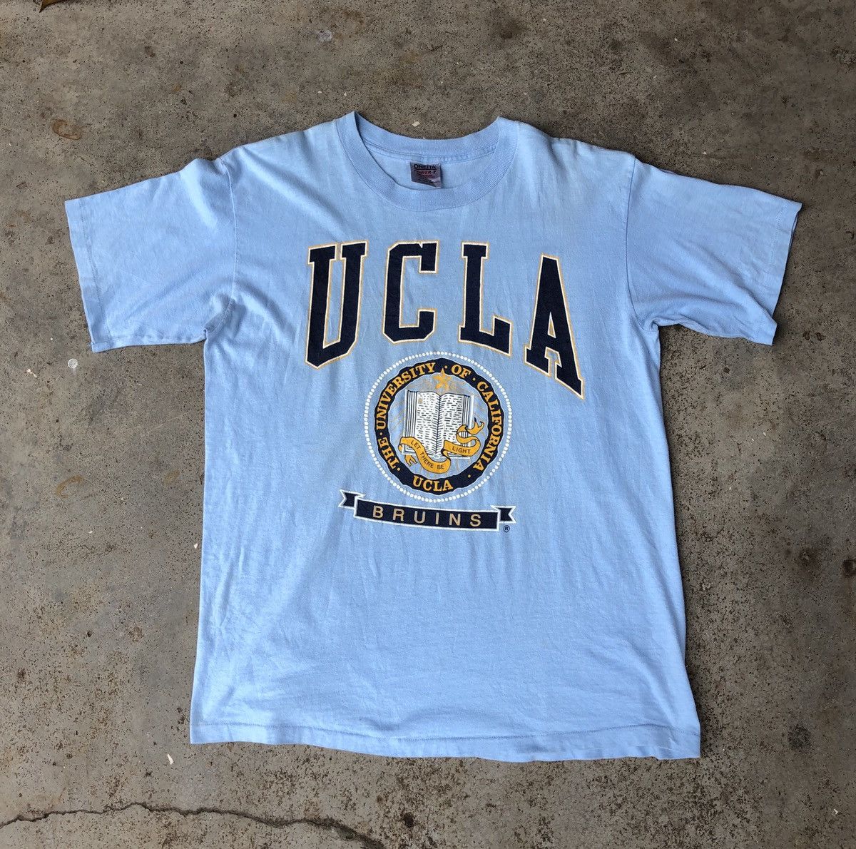 Vintage Vintage University of California UCLA Bruins Tee Size US L / EU 52-54 / 3 - 1 Thumbnail