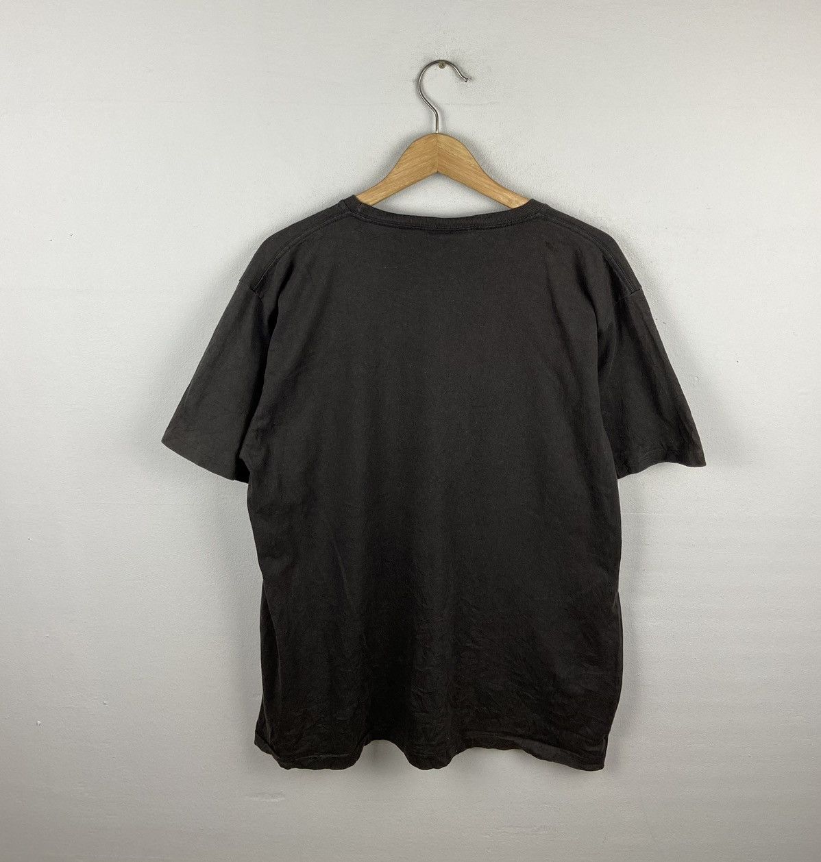 Vintage Vintage Bear Surf Native Design Rare Tee Size US L / EU 52-54 / 3 - 5 Thumbnail