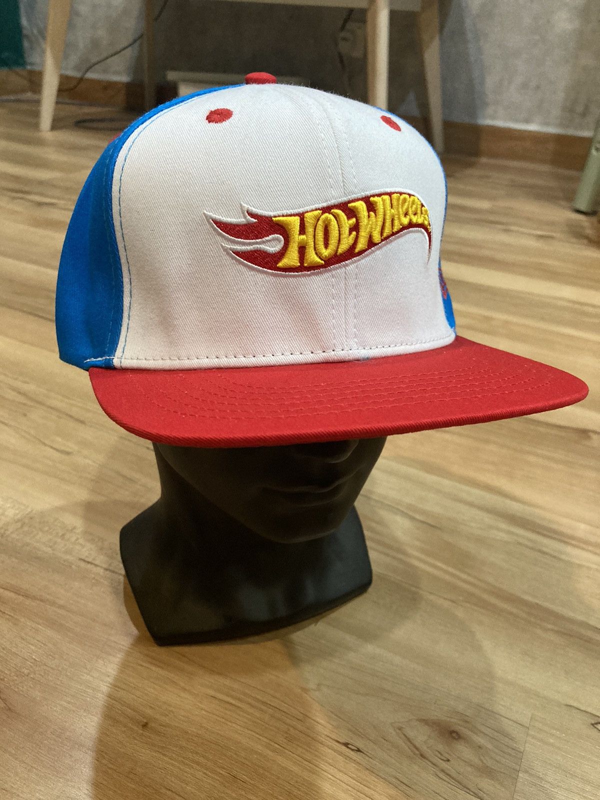Other Hot Wheels caps Size ONE SIZE - 1 Thumbnail