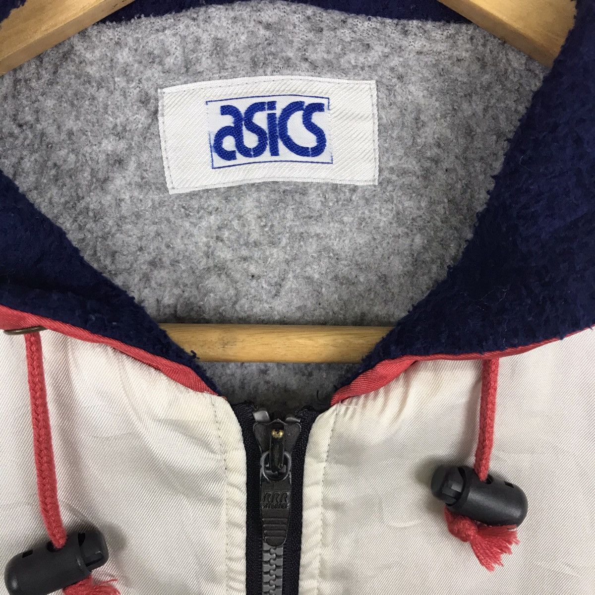 Asics Vintage 90s Asics Athlete Hoodie Windbreaker Size US M / EU 48-50 / 2 - 7 Thumbnail