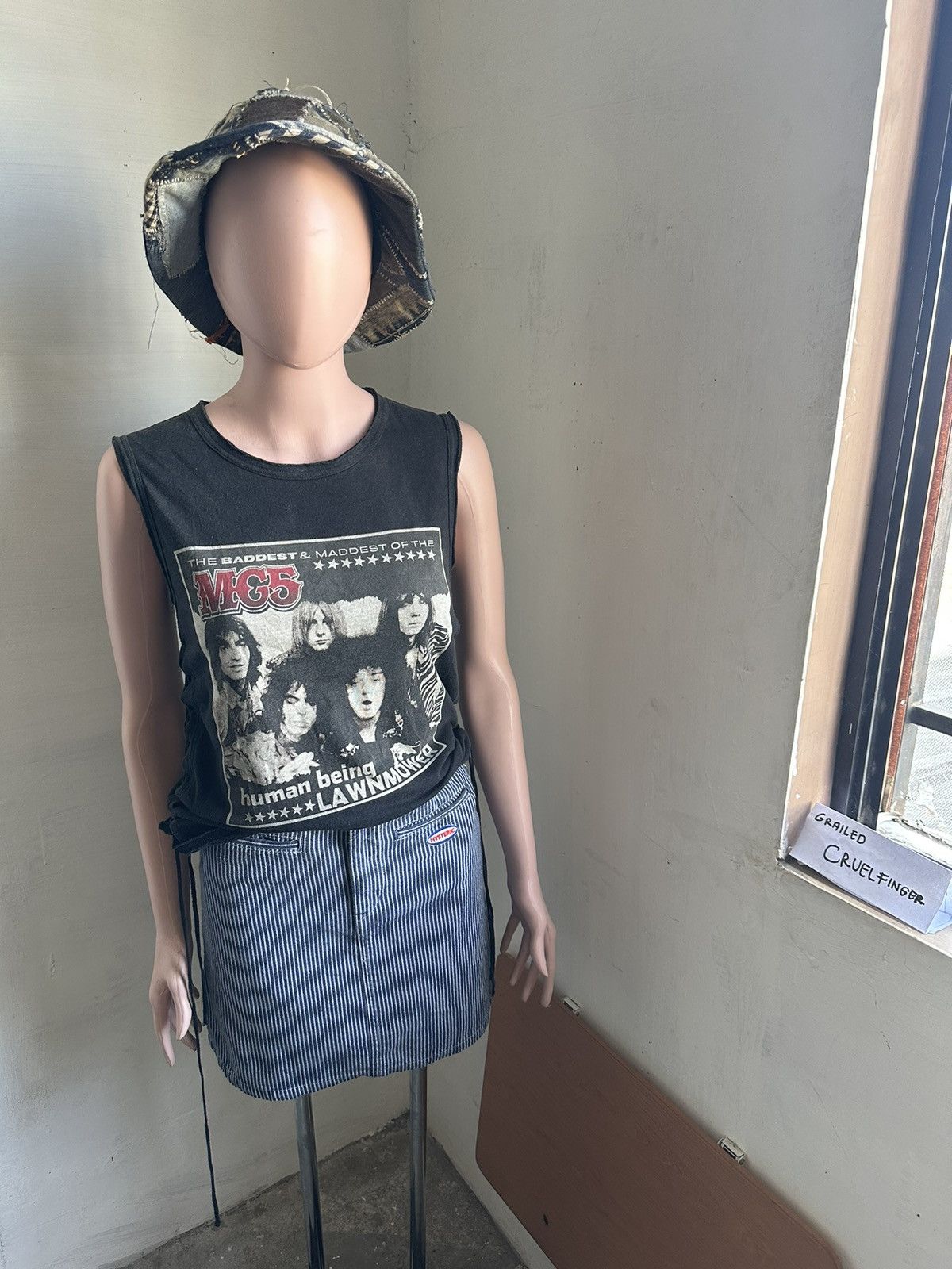 Hysteric Glamour Hysteric Glamour x MC5 band seleveless with side Laces Size S / US 4 / IT 40 - 2 Thumbnail