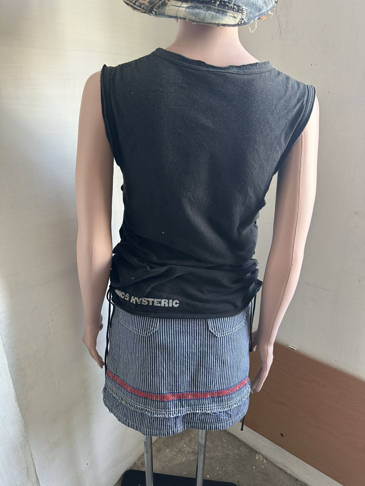 Hysteric Glamour Hysteric Glamour x MC5 band seleveless with side Laces Size S / US 4 / IT 40 - 5 Thumbnail