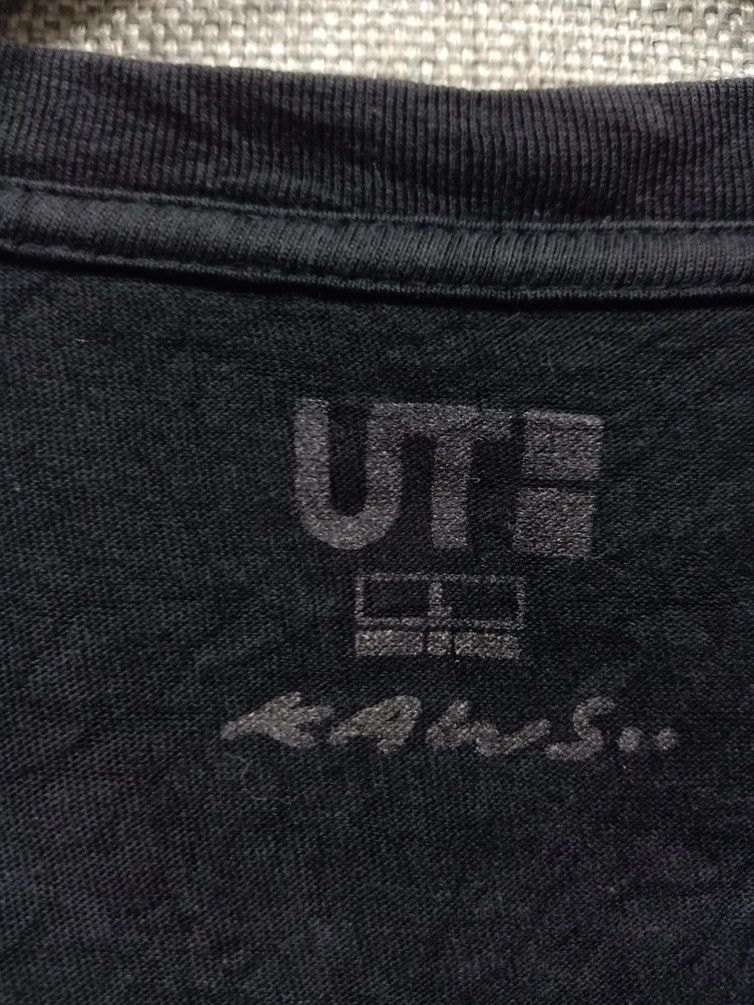 Kaws × Uniqlo vintage t shirt kaws very rare Size US M / EU 48-50 / 2 - 4 Thumbnail