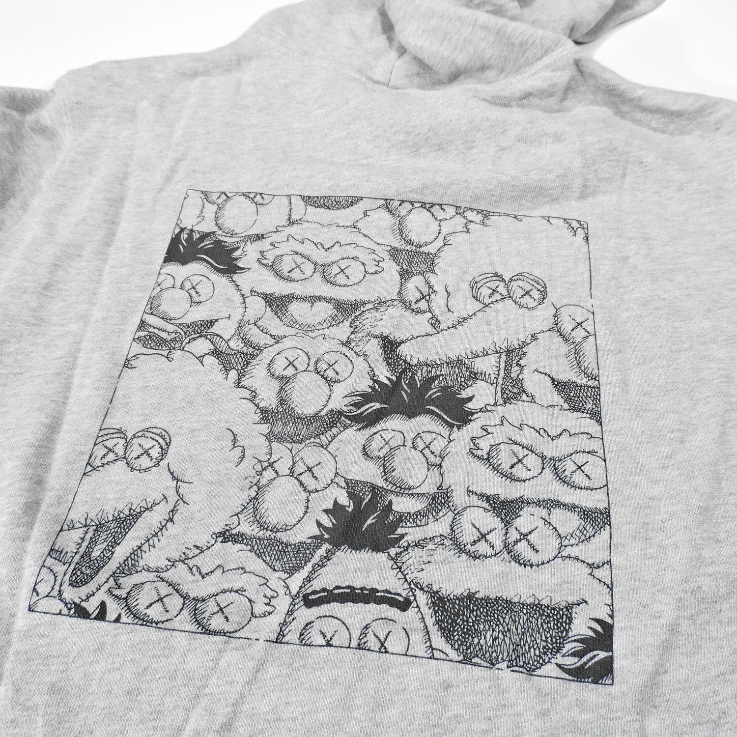 Kaws × Uniqlo UNIQLO X KAWS X SESAME STREETS HOODIE Size US S / EU 44-46 / 1 - 9 Thumbnail