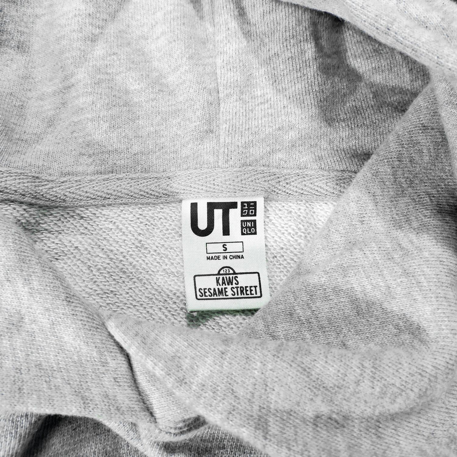 Kaws × Uniqlo UNIQLO X KAWS X SESAME STREETS HOODIE Size US S / EU 44-46 / 1 - 3 Thumbnail