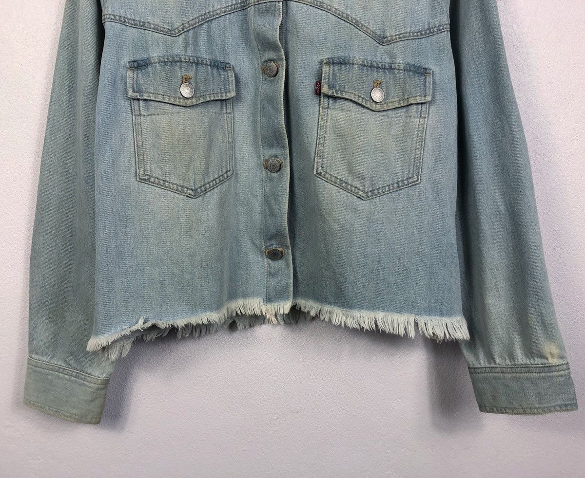 Levi's Rare Levi’s Cropped Button Denim Jacket Size US S / EU 44-46 / 1 - 5 Thumbnail