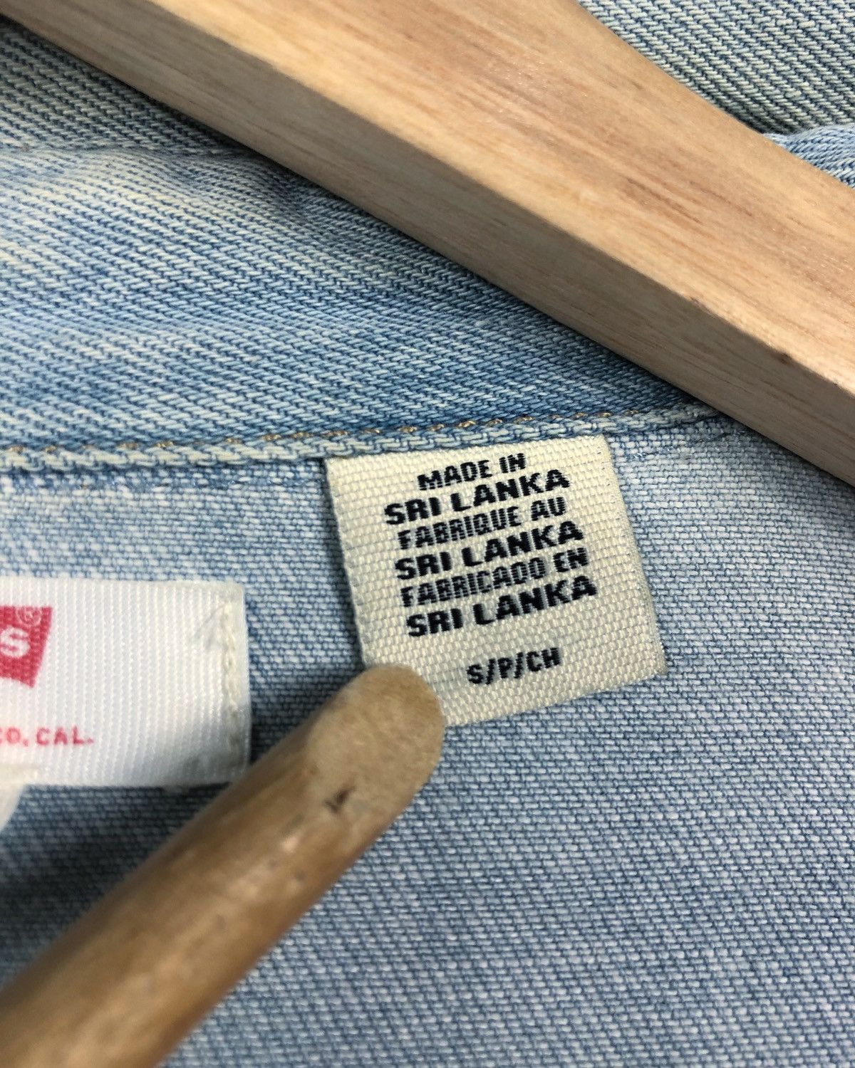Levi's Rare Levi’s Cropped Button Denim Jacket Size US S / EU 44-46 / 1 - 12 Thumbnail