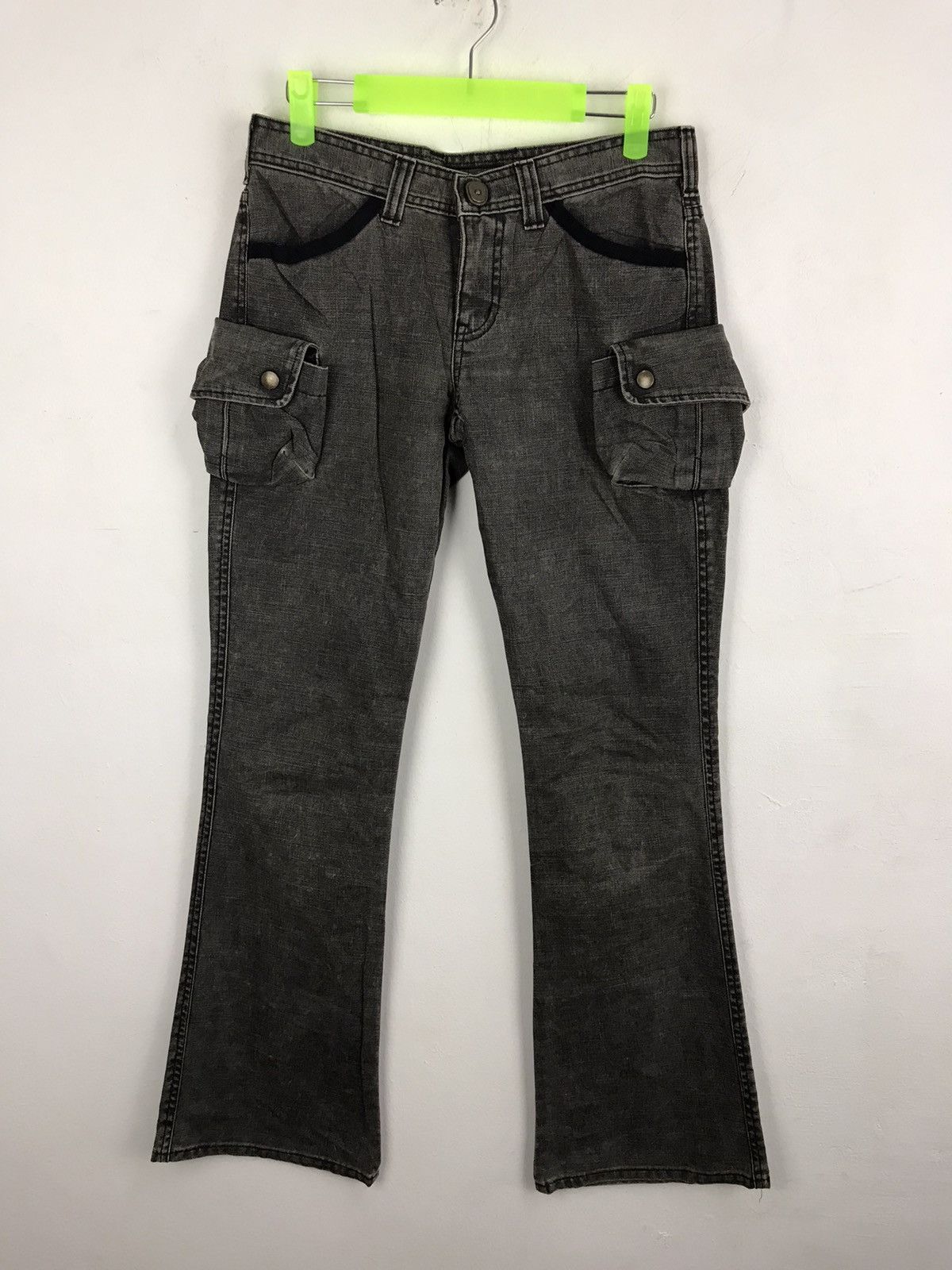 Japanese Brand Vintage 90s Love Surf Distressed Denim Cargo Tactical Jeans Size 28" / US 6 / IT 42 - 1 Thumbnail