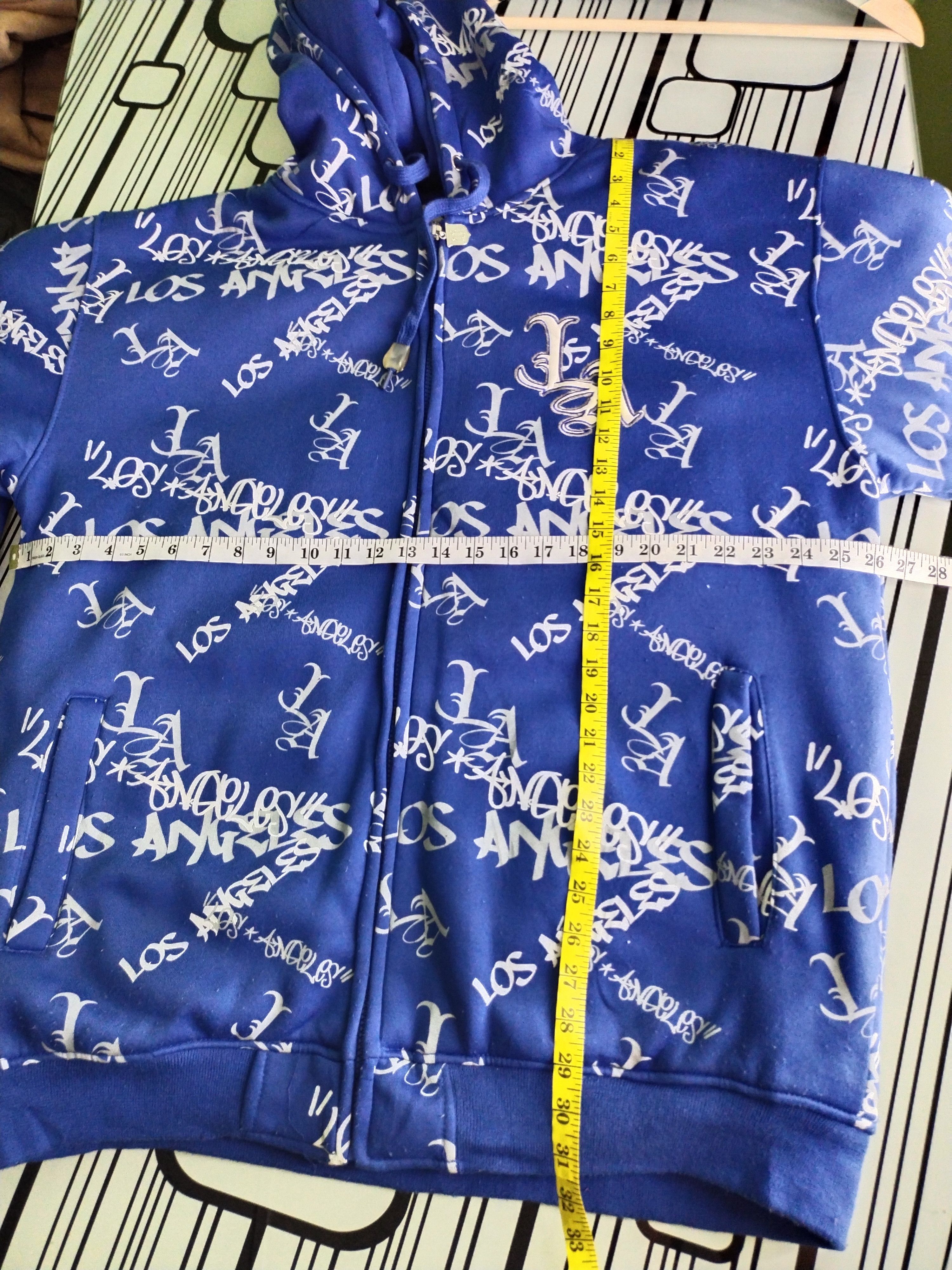 Urban Outfitters VINTAGE FULLPRINT LOS ANGELES ZIPPER HOODIE Size US XL / EU 56 / 4 - 15 Thumbnail