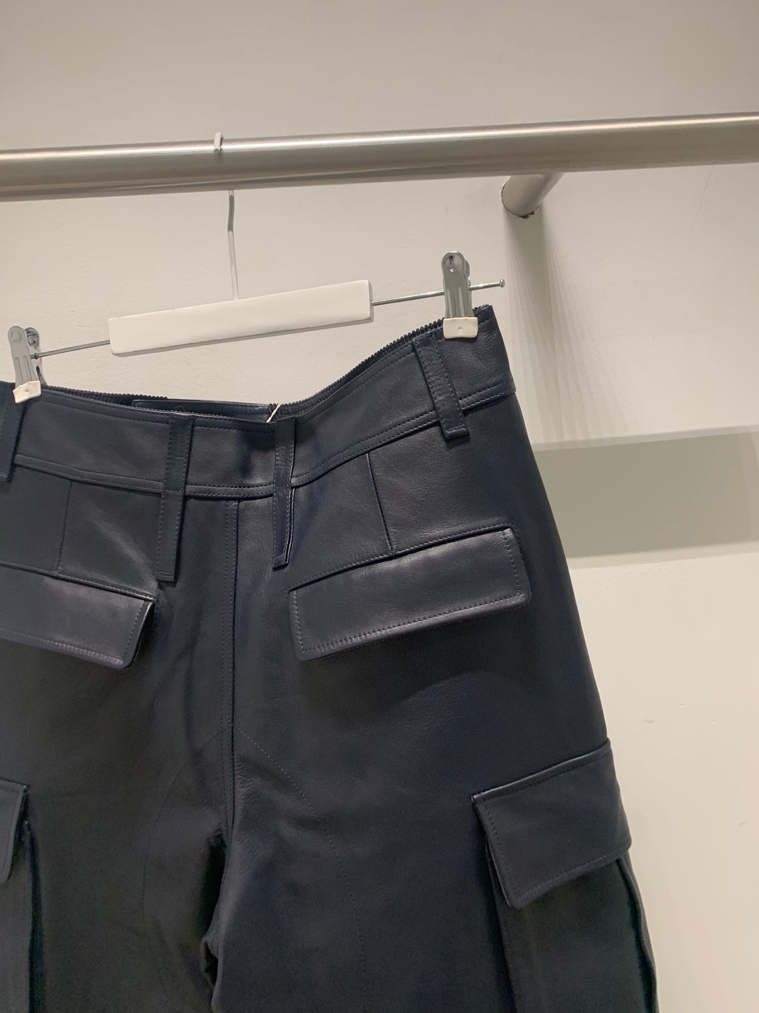 Acne Studios Leather Cargo Trousers in Dark Navy Size US 32 / EU 48 - 12 Thumbnail