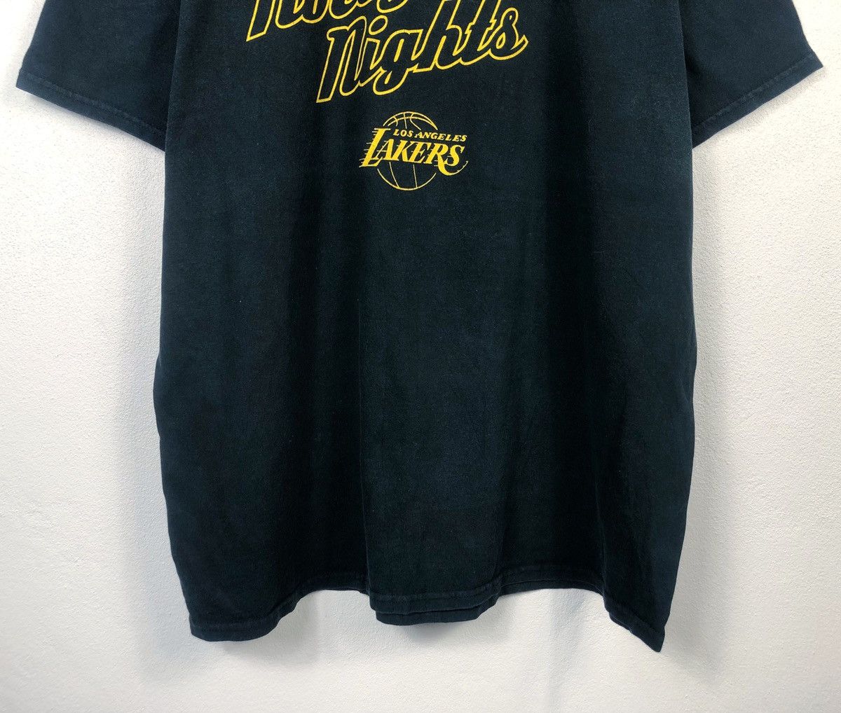 NBA Rare Vintage Los Angeles LA Lakers Hollywood Nights Tee Size US XL / EU 56 / 4 - 4 Thumbnail