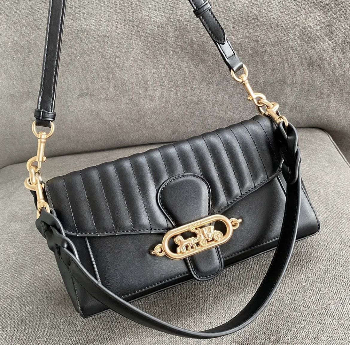 Coach Jade Shoulder Bag Style