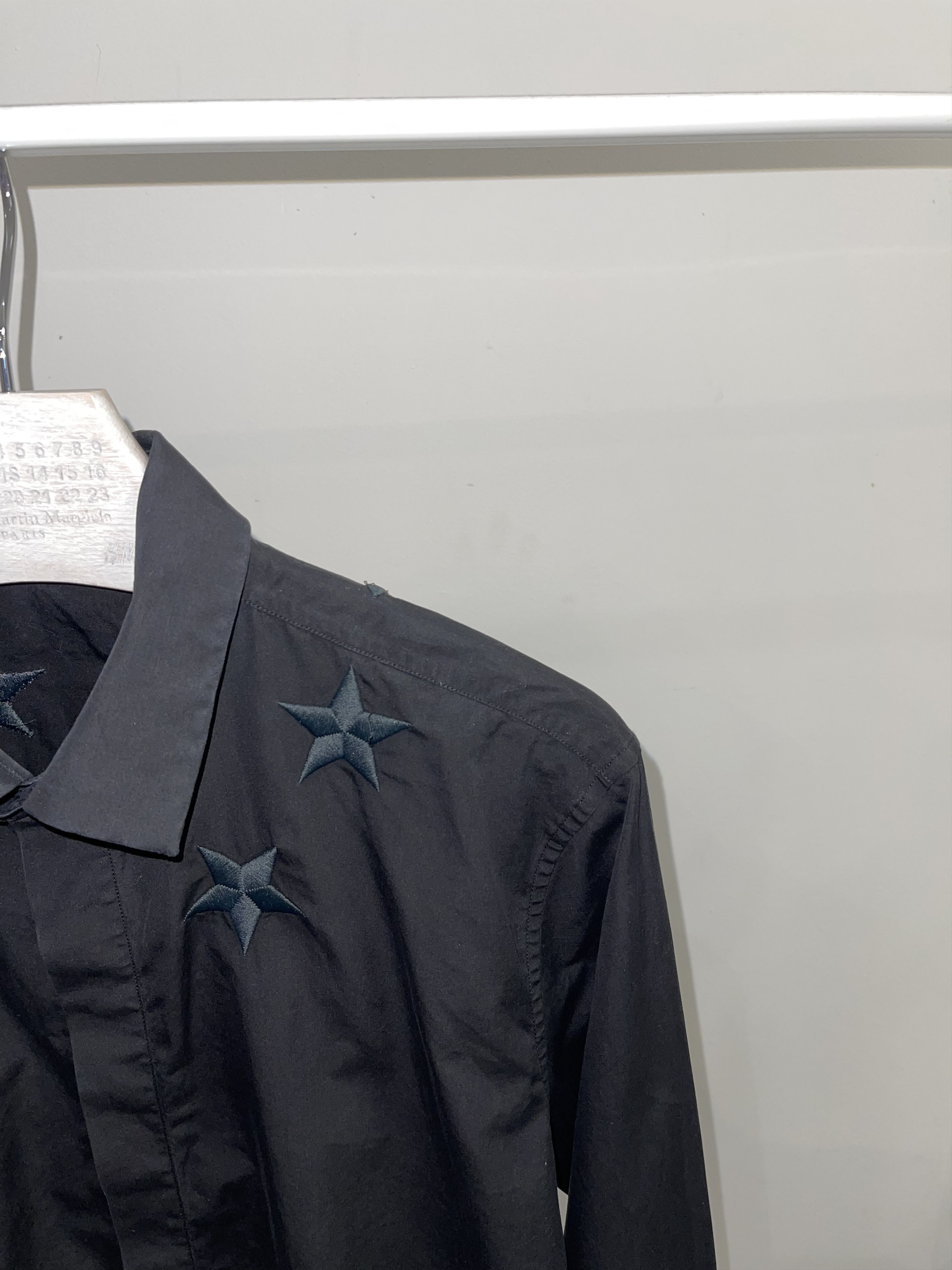 Givenchy Givenchy by Riccardo Tisci Embroidered Star Button Up Shirt Size US M / EU 48-50 / 2 - 3 Thumbnail
