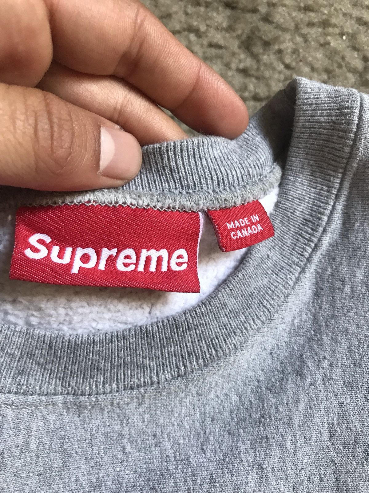 Supreme Rare Vintage Gothic Logo Crewneck 2001 Size US L / EU 52-54 / 3 - 2 Thumbnail