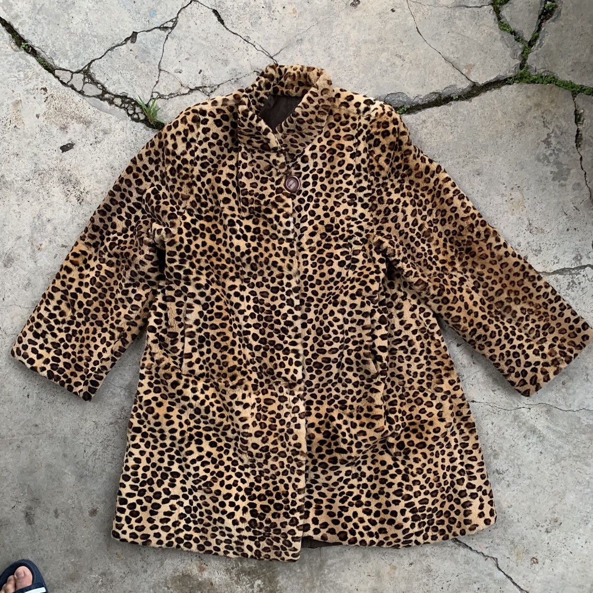 Japanese Brand Cheetah leopard faux fur long coat Size L / US 10 / IT 46 - 2 Thumbnail