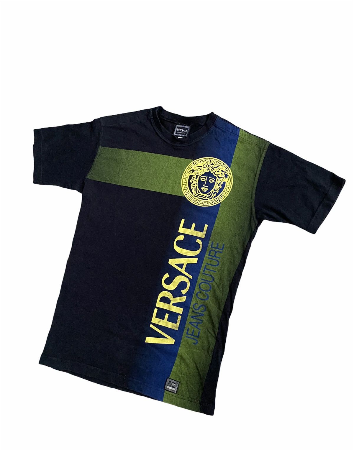 Versace × Vintage 🔥Vintage Versace Medusa T-shirt/Versace Big Logo Medusa Tee Size US S / EU 44-46 / 1 - 1 Thumbnail