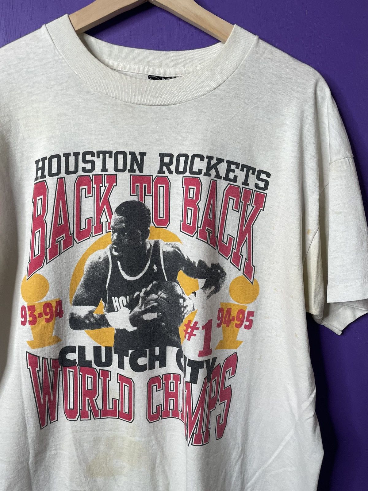 NBA × Vintage Vintage Houston Rockets Hakeem Olajuwon champs t-shirt Size US XL / EU 56 / 4 - 3 Thumbnail