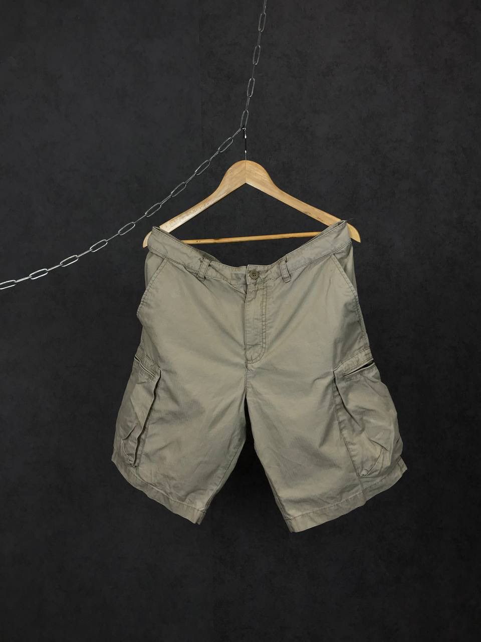Vintage Nike swoosh streetwear vintage cargo shorts Size US 34 / EU 50 - 1 Thumbnail