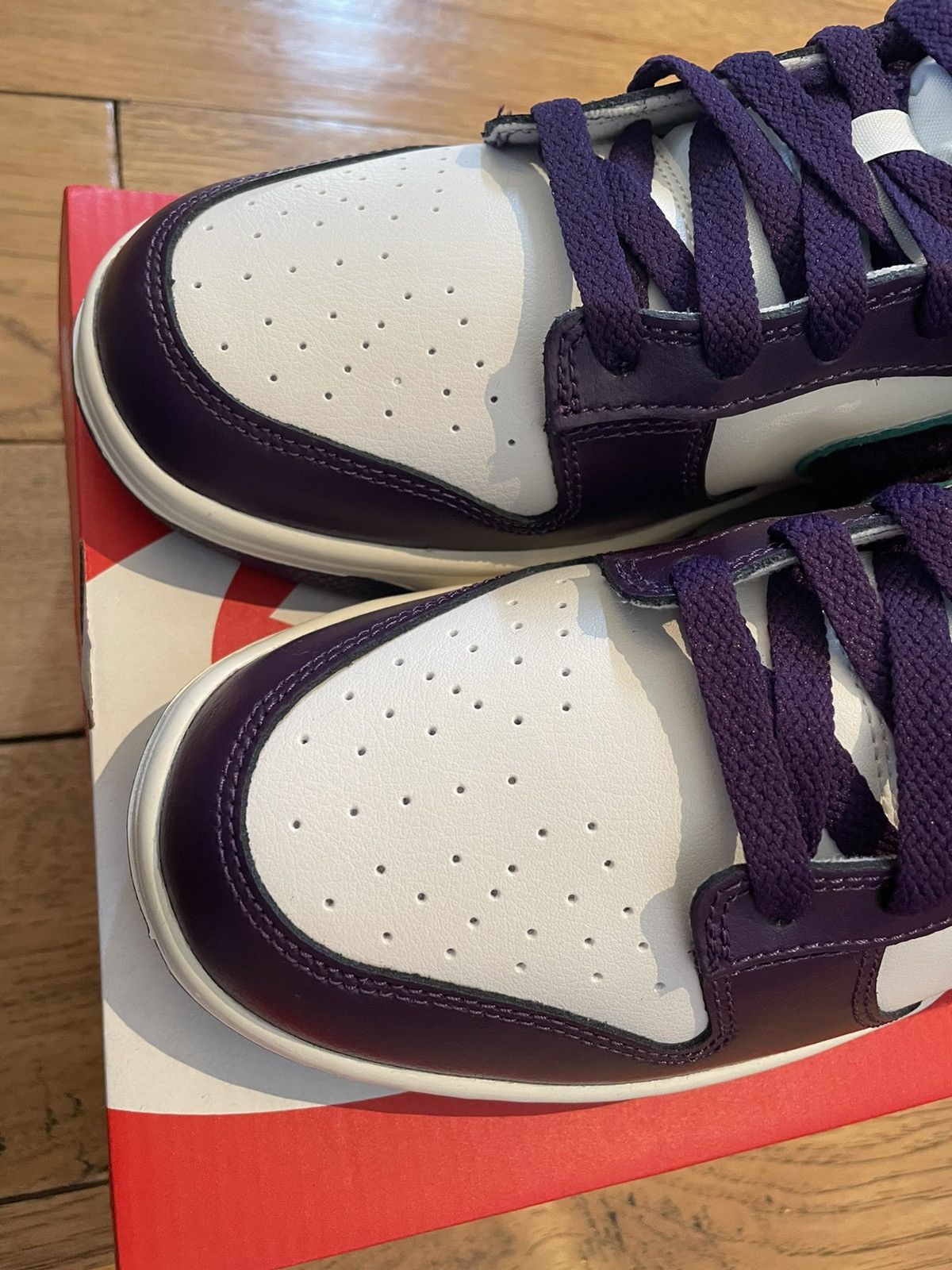 Nike Nike Dunk Low Chenille Swoosh Sail Purple Size US 10.5 / EU 43-44 - 4 Thumbnail
