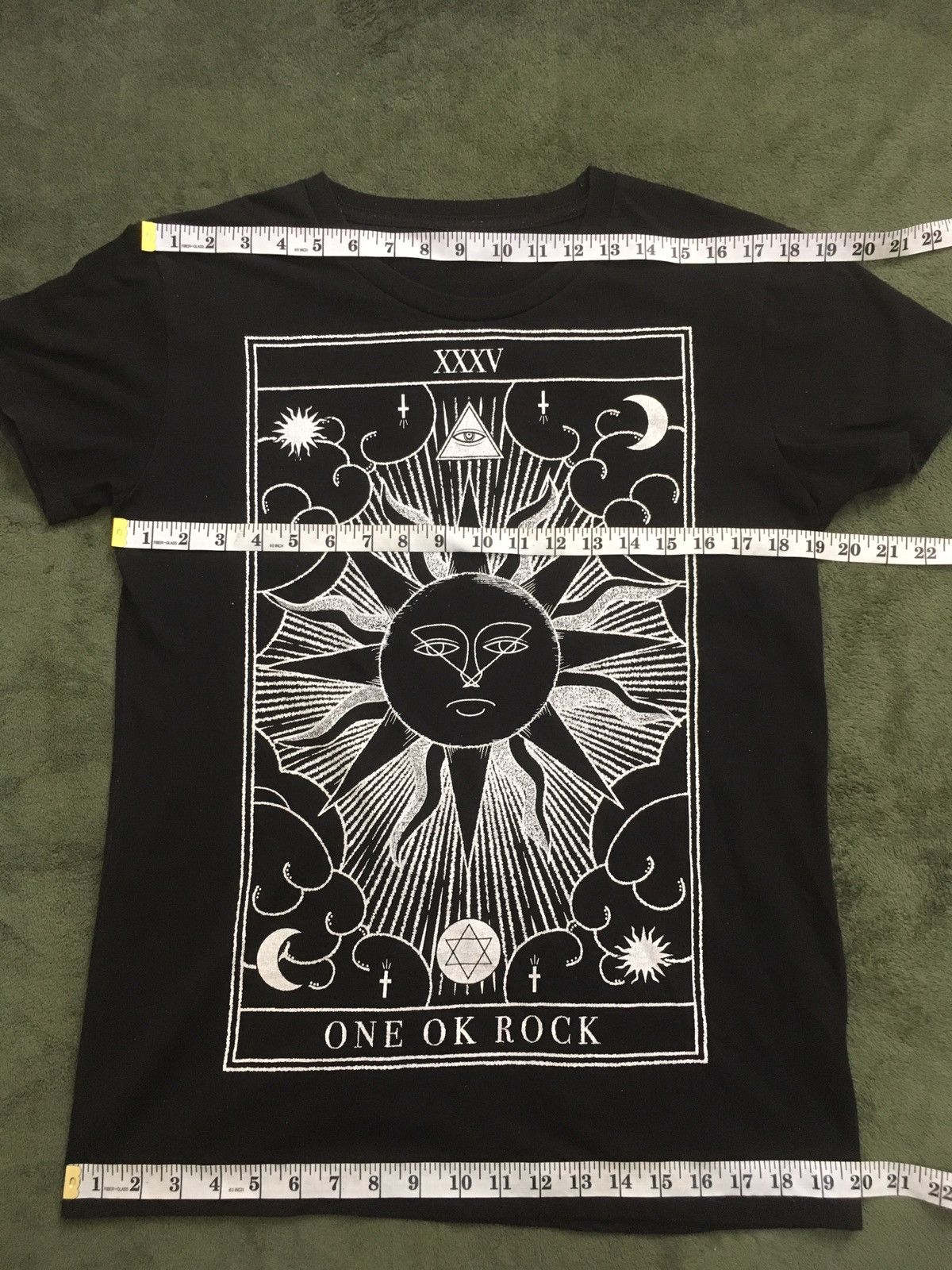 Vintage one ok rock Japanese rock band illumination screen print Size US M / EU 48-50 / 2 - 6 Thumbnail