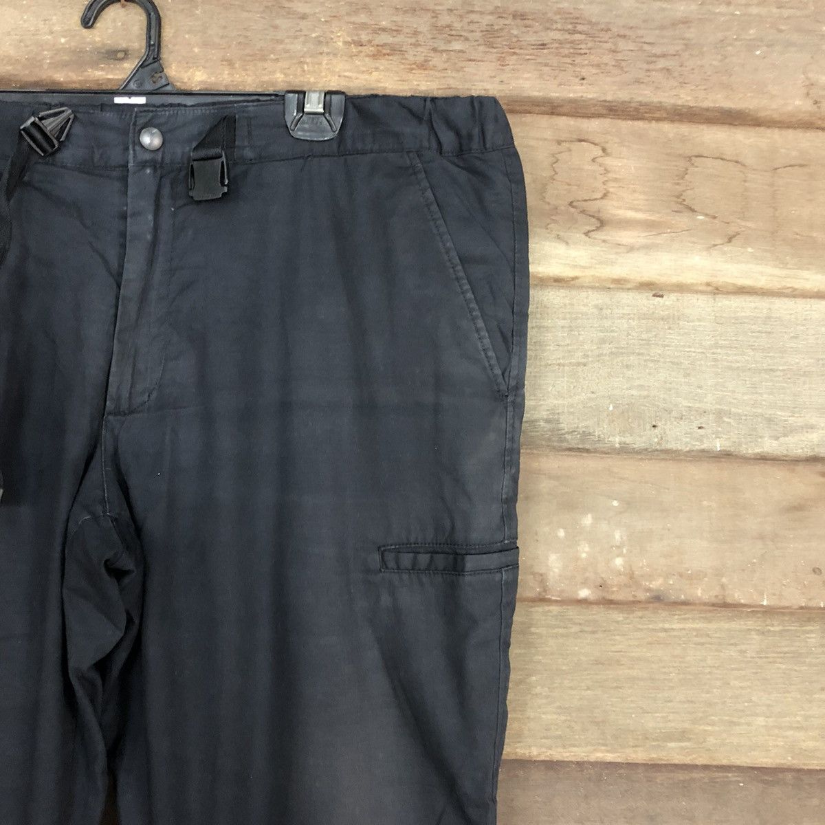 Japanese Brand Uniqlo Black Multipocket Cargo Pants #3610 Size US 36 / EU 52 - 5 Thumbnail