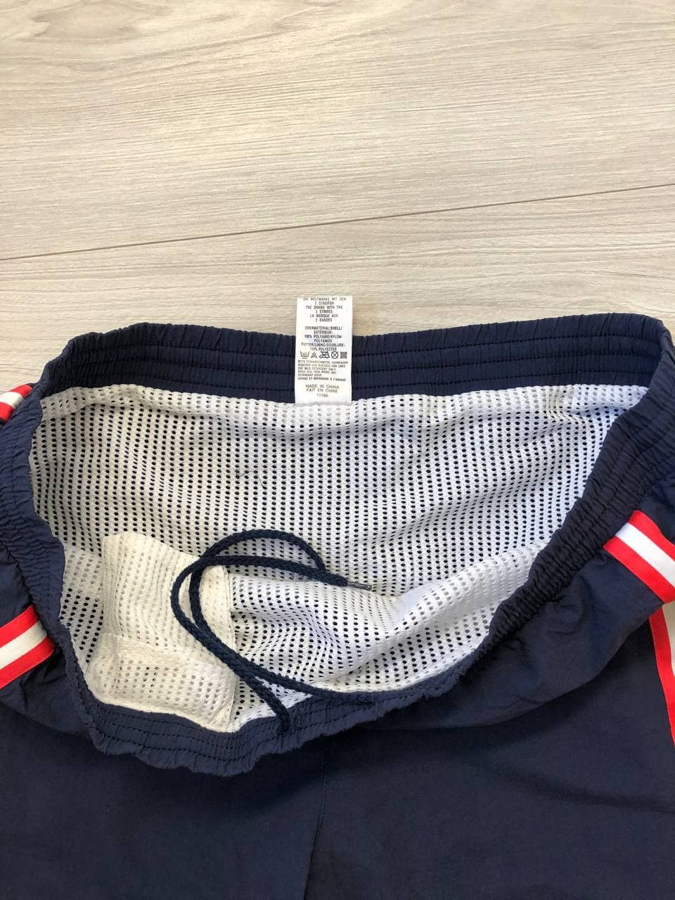 Other Adidas Vintage Shorts 90s big logo Size US 32 / EU 48 - 5 Thumbnail