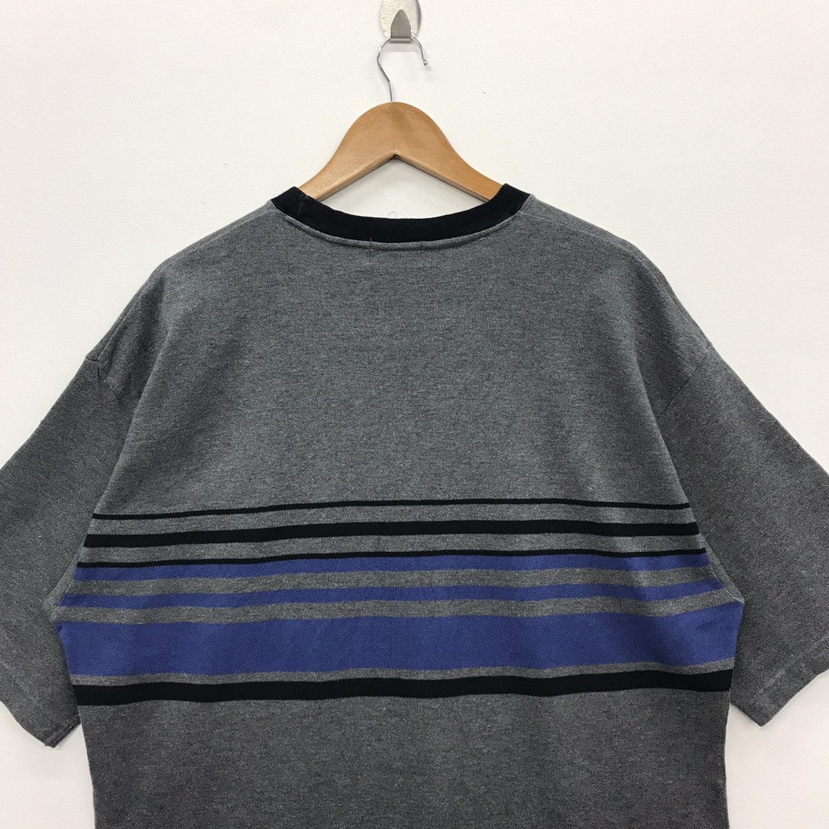 Maui and Sons *Rare!! Maui And Sons Surfing Tee Size US XXL / EU 58 / 5 - 10 Thumbnail