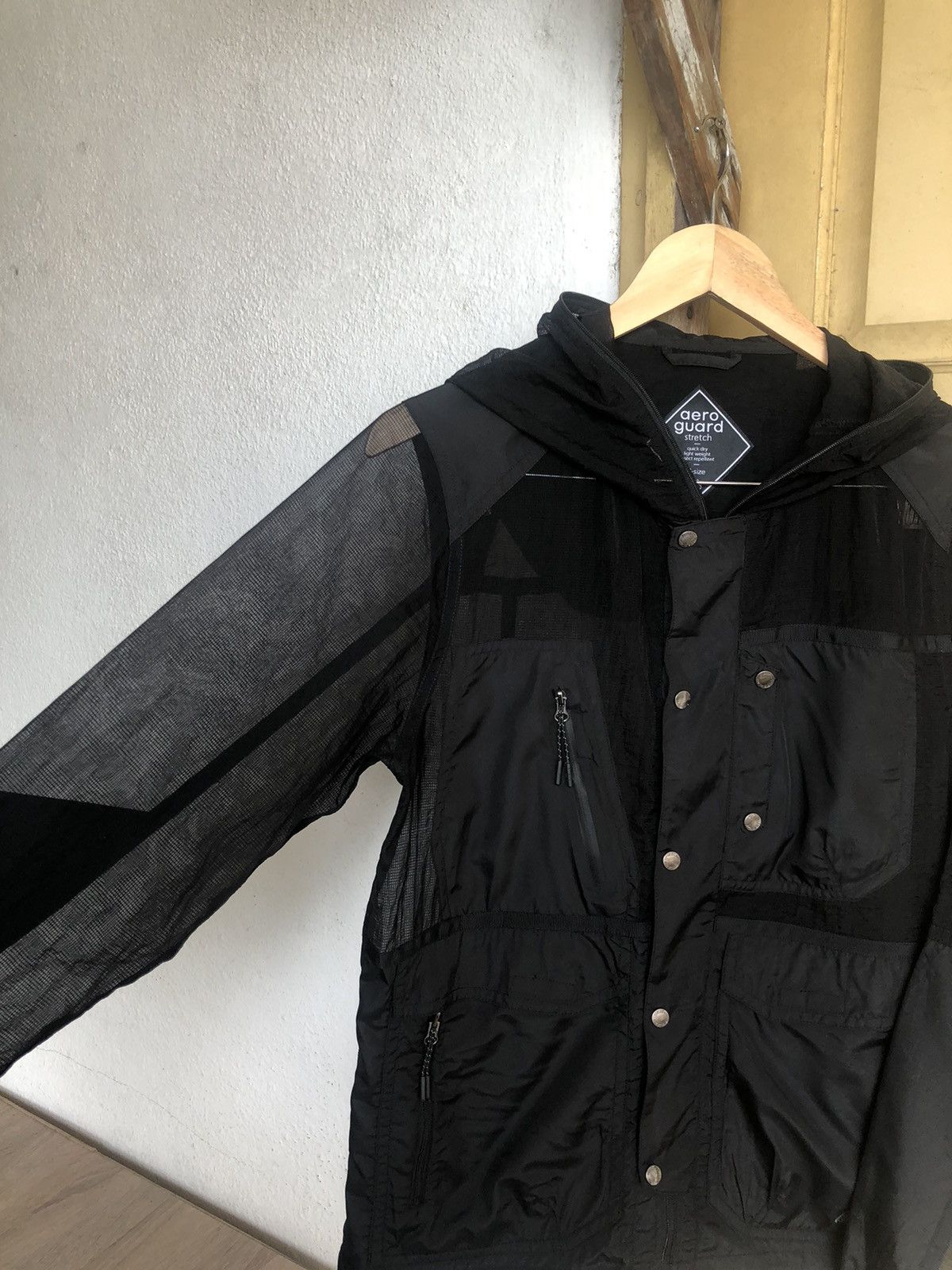 Japanese Brand 🥷🏿 Aero Guard Ninja Style Full Zip Multipocket Windbreaker Size US S / EU 44-46 / 1 - 4 Thumbnail