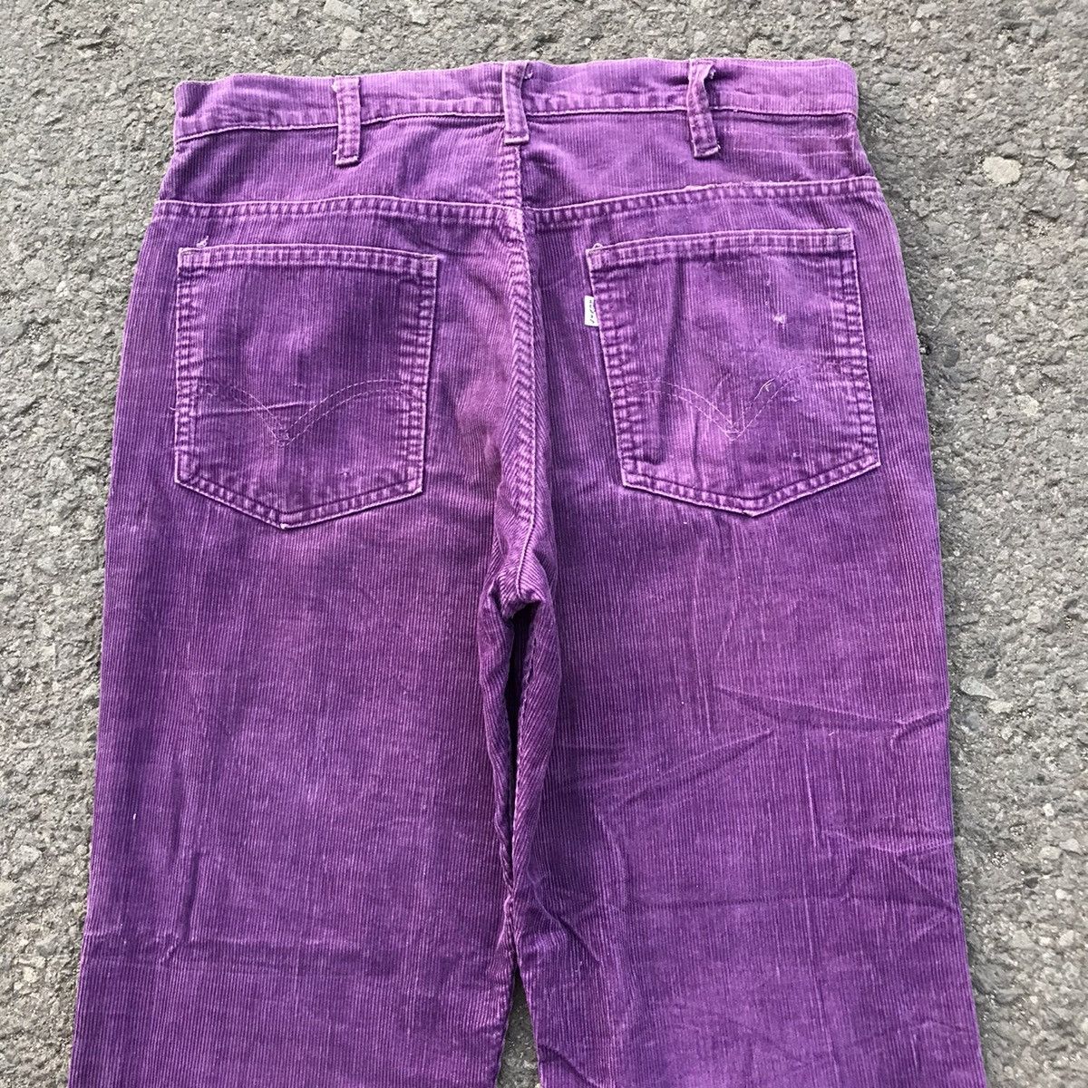 Levi's × Levi's Vintage Clothing × Vintage 💜 70/80s VINTAGE LEVIS 517 PURPLE FLARED CORDUROY PANTS 💜 Size US 32 / EU 48 - 16 Thumbnail