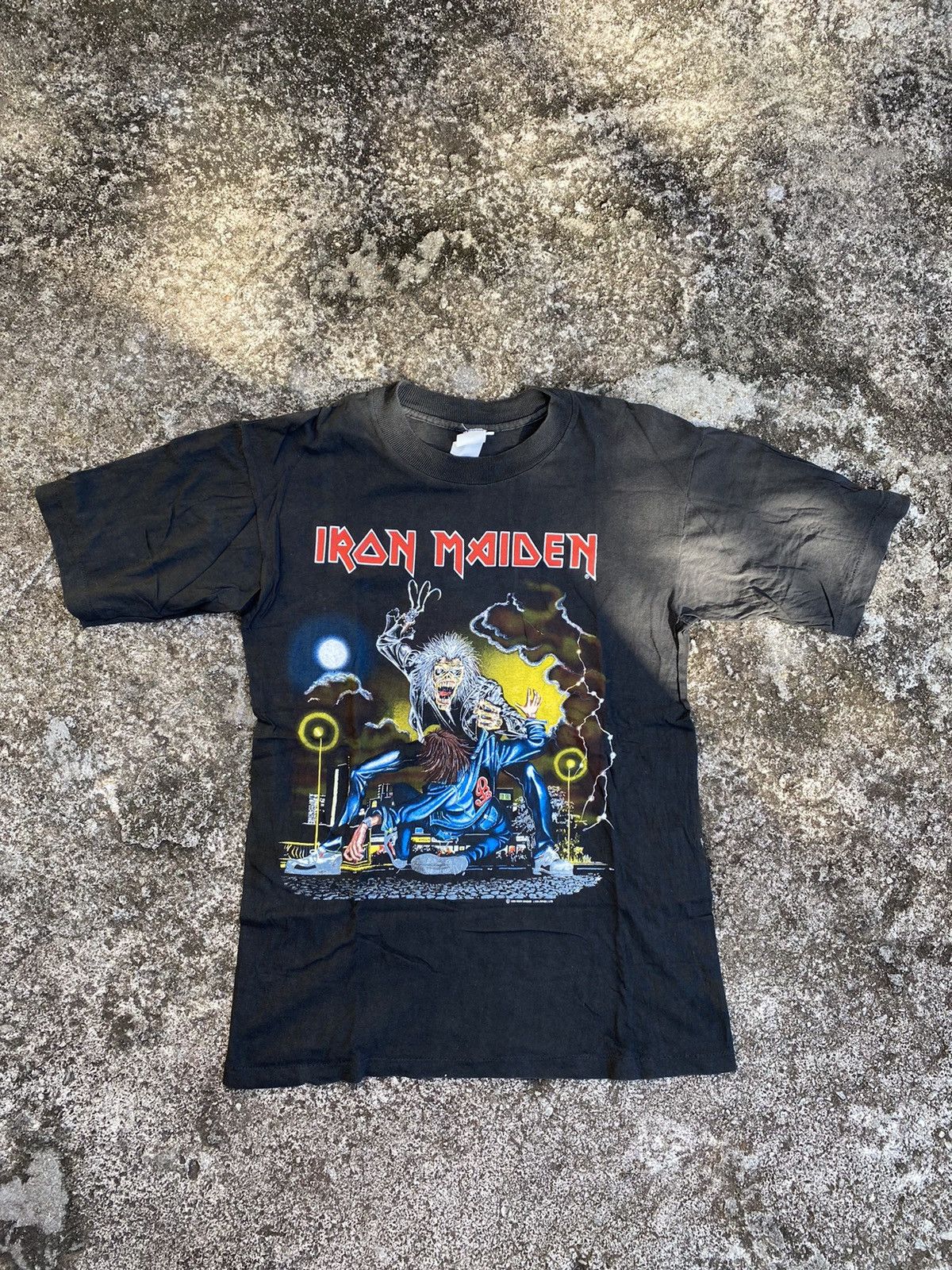 Band Tees Vintage 1991 Iron Maiden Tour tshirt Size US M / EU 48-50 / 2 - 1 Thumbnail
