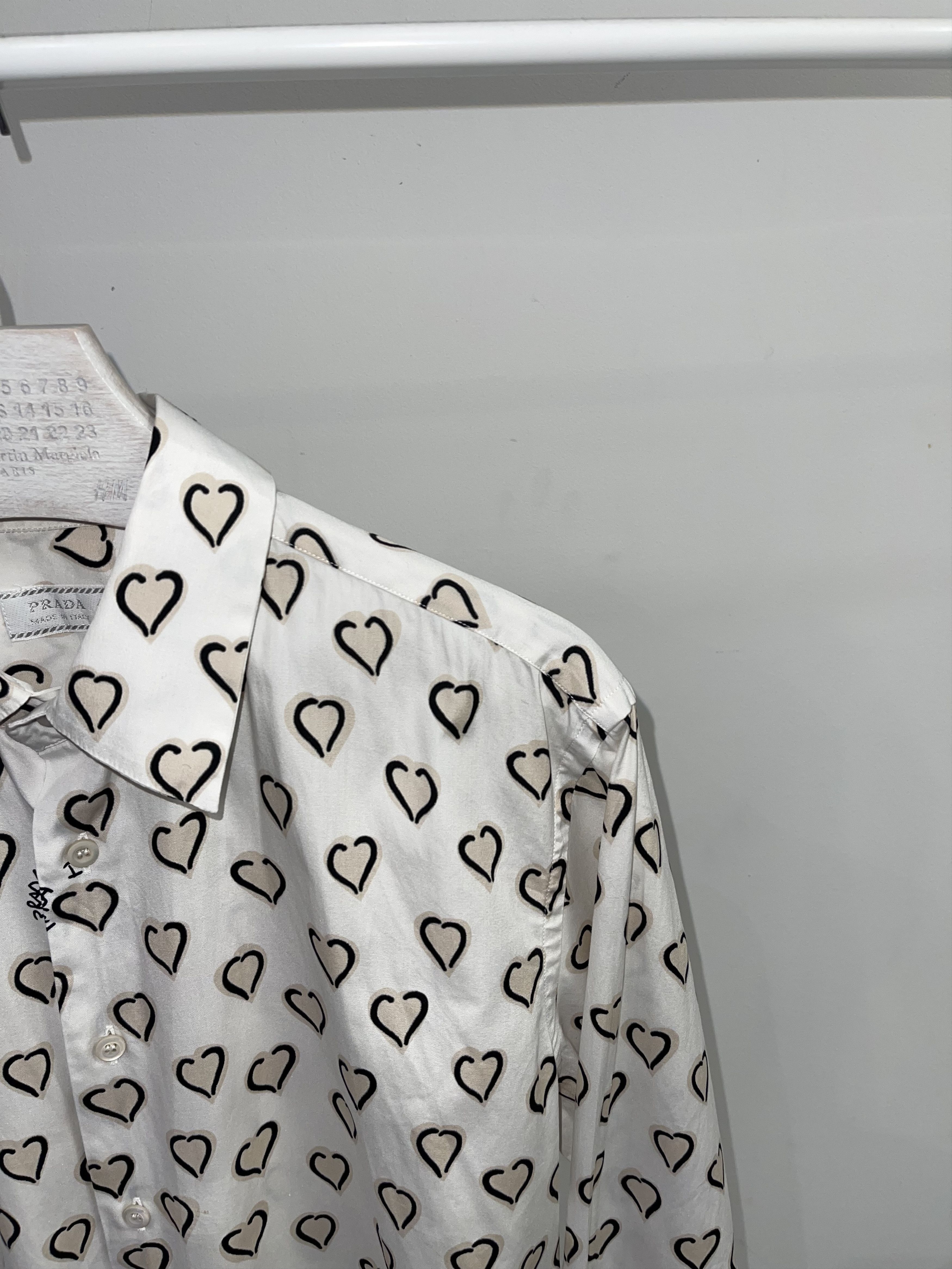 Prada AW06 Archive Prada "I Love Prada" All Over Heart Logo Shirt Size US L / EU 52-54 / 3 - 3 Thumbnail