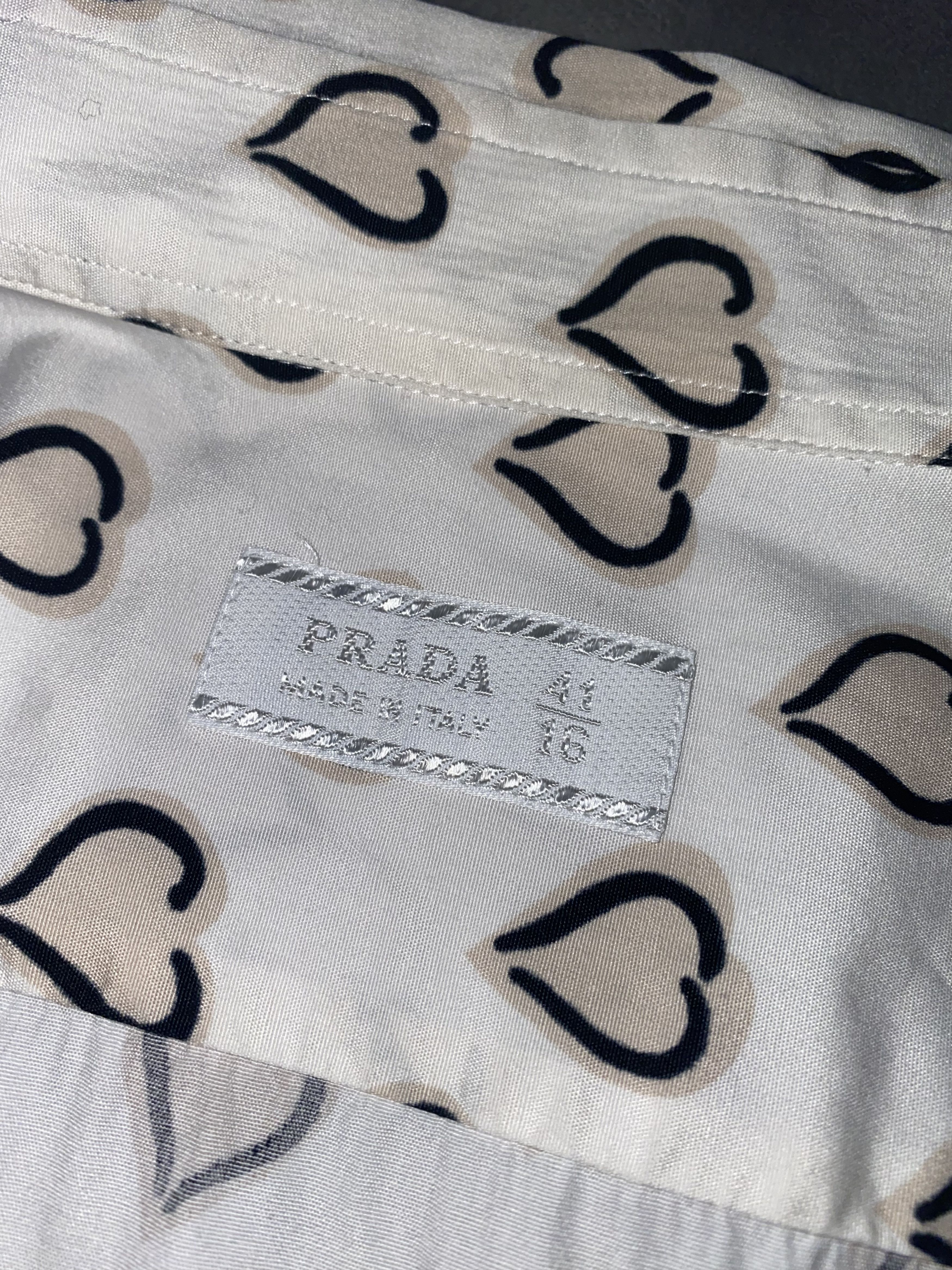 Prada AW06 Archive Prada "I Love Prada" All Over Heart Logo Shirt Size US L / EU 52-54 / 3 - 14 Thumbnail