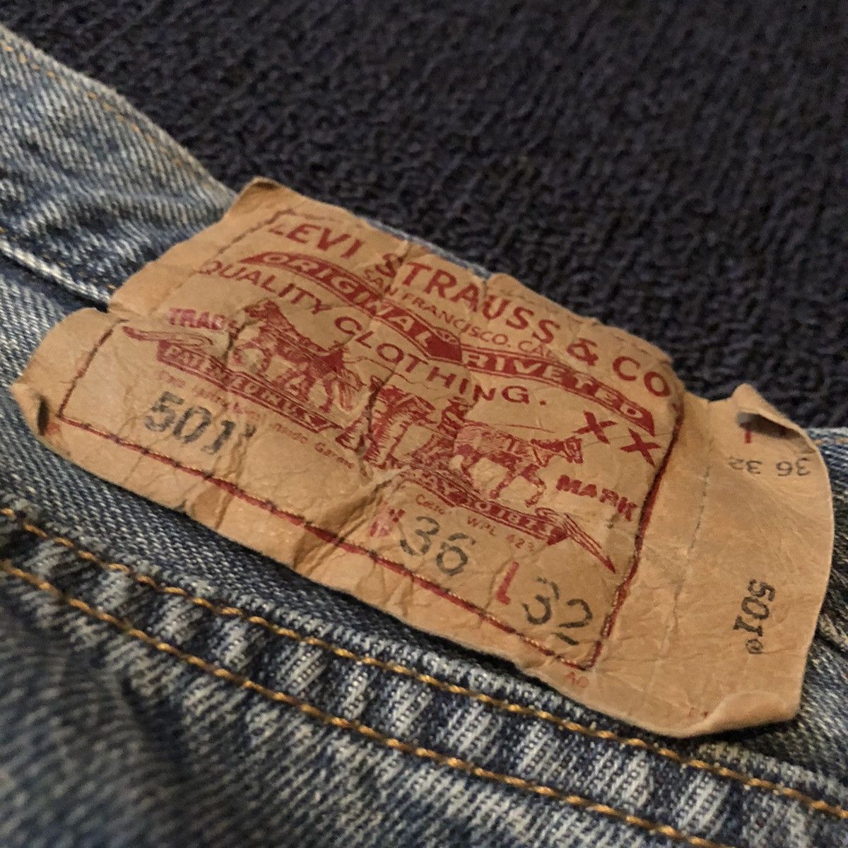 Levi's Vintage Levi’s 501 Buttonfly Washed Blue Denim Jeans 36x32 Size US 36 / EU 52 - 5 Thumbnail