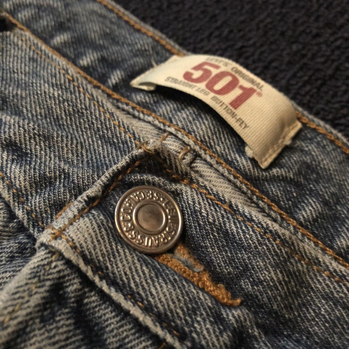Levi's Vintage Levi’s 501 Buttonfly Washed Blue Denim Jeans 36x32 Size US 36 / EU 52 - 9 Thumbnail