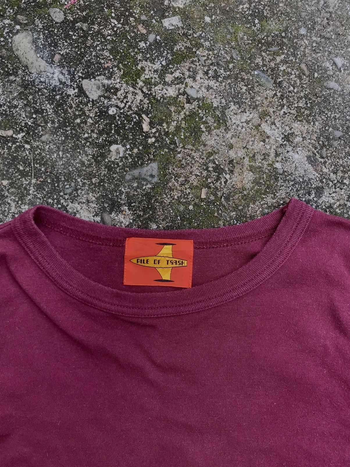 Beauty Beast 2000s Pile Of Trash Longslevee Tee Size M / US 6-8 / IT 42-44 - 2 Thumbnail