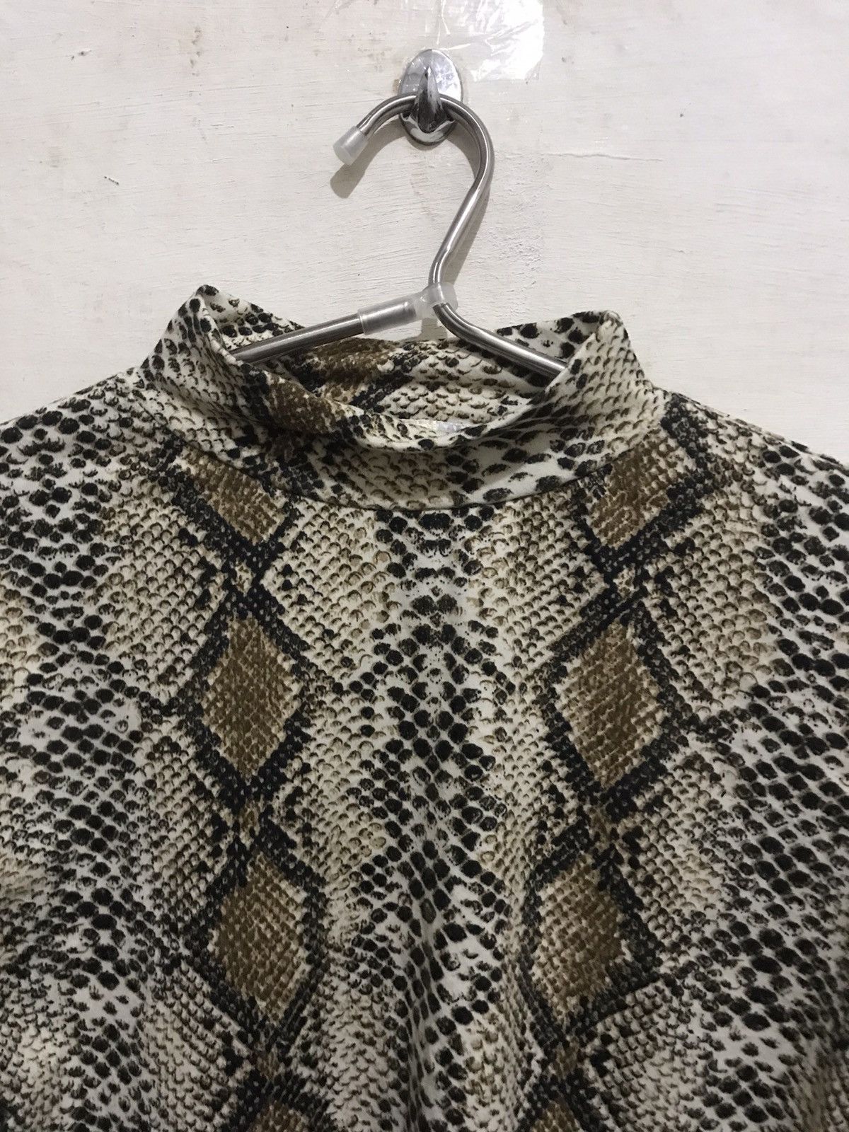 Beauty Beast × Hysteric Glamour × Seditionaries 2000s japanesebrand Snake Skin Crop top L/S Size M / US 6-8 / IT 42-44 - 2 Thumbnail
