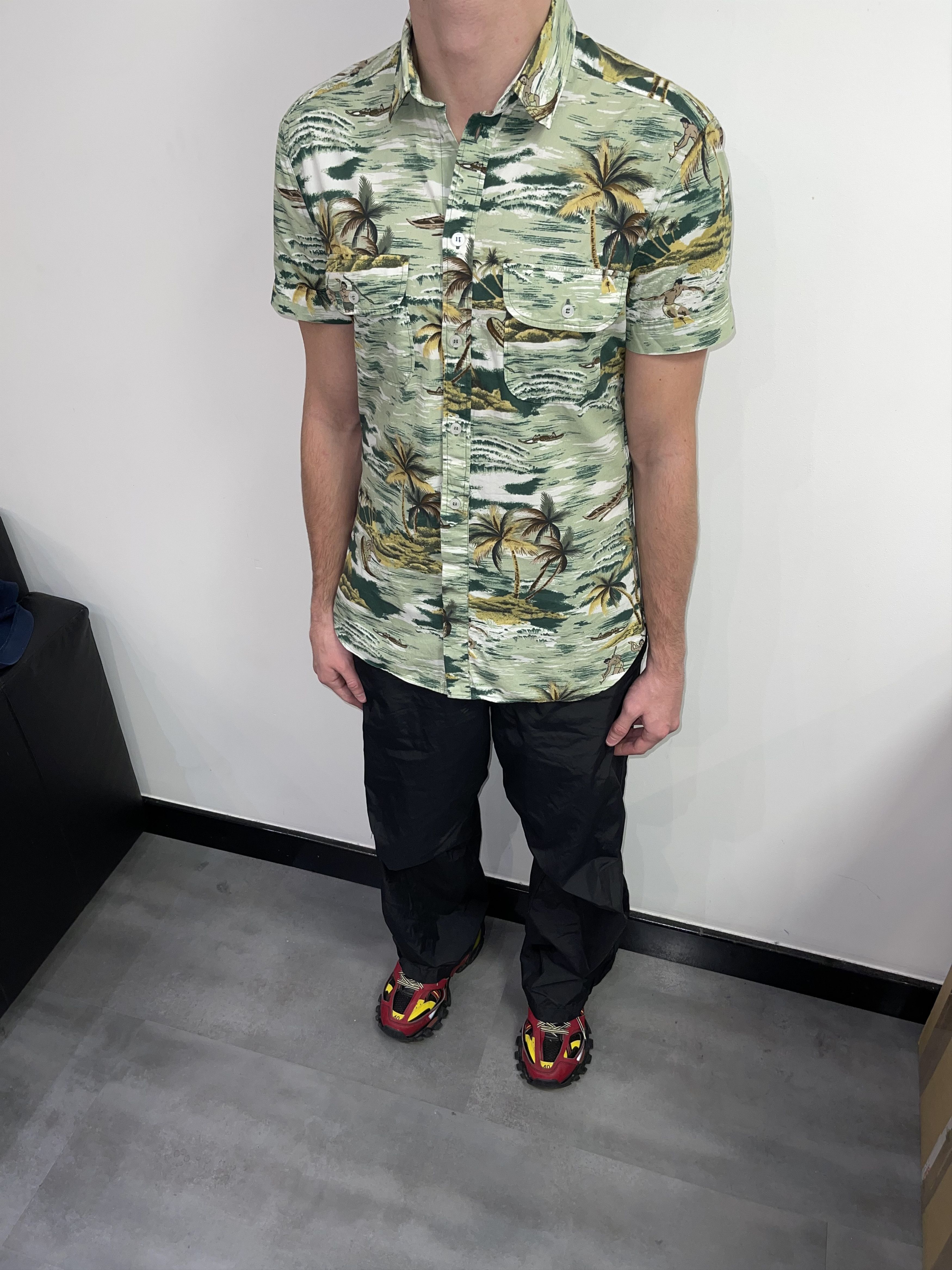 Dolce & Gabbana Dolce & Gabbana Hawaiian Shortsleeve Button Up Shirt Size US S / EU 44-46 / 1 - 8 Thumbnail