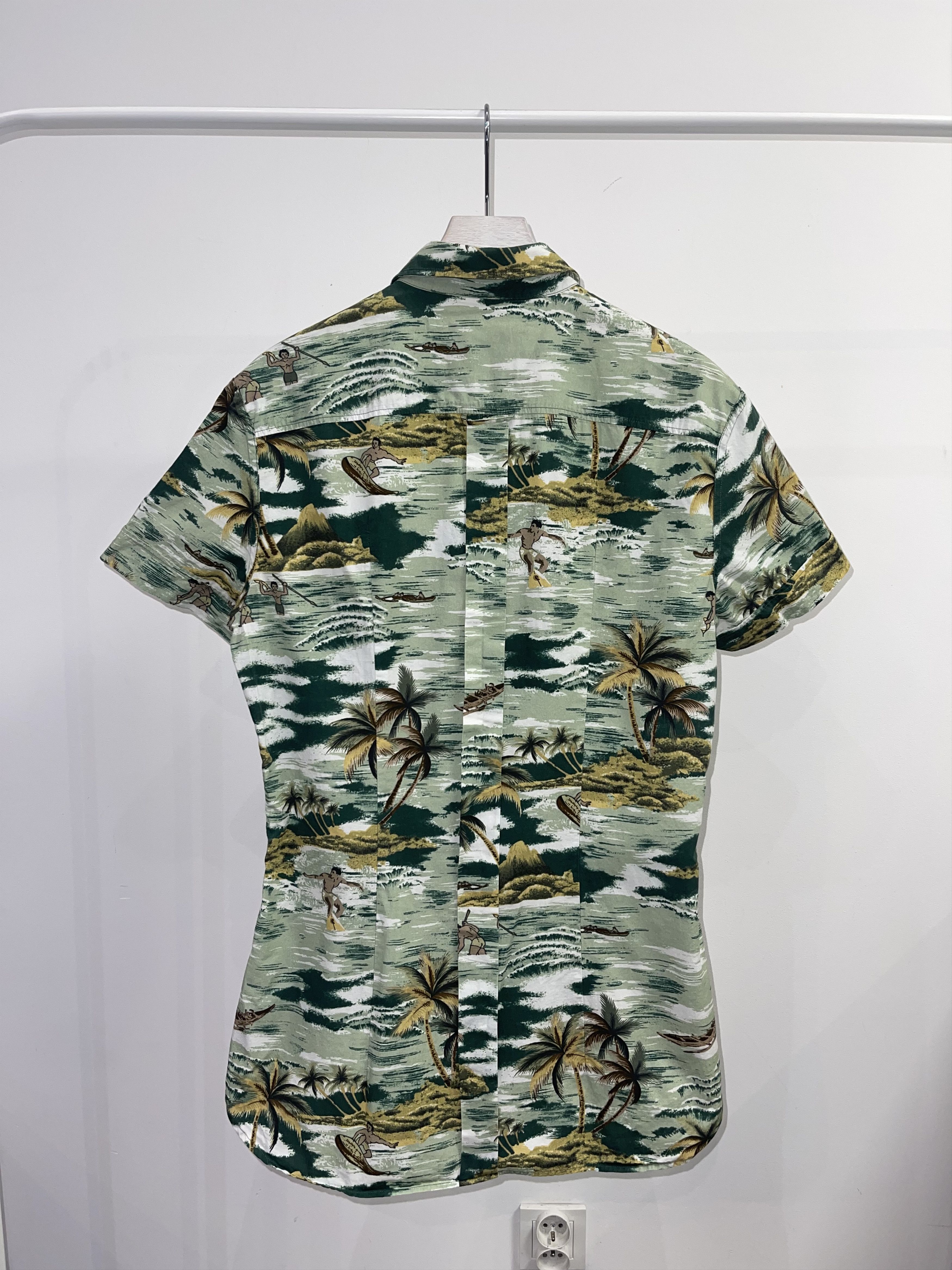 Dolce & Gabbana Dolce & Gabbana Hawaiian Shortsleeve Button Up Shirt Size US S / EU 44-46 / 1 - 5 Thumbnail