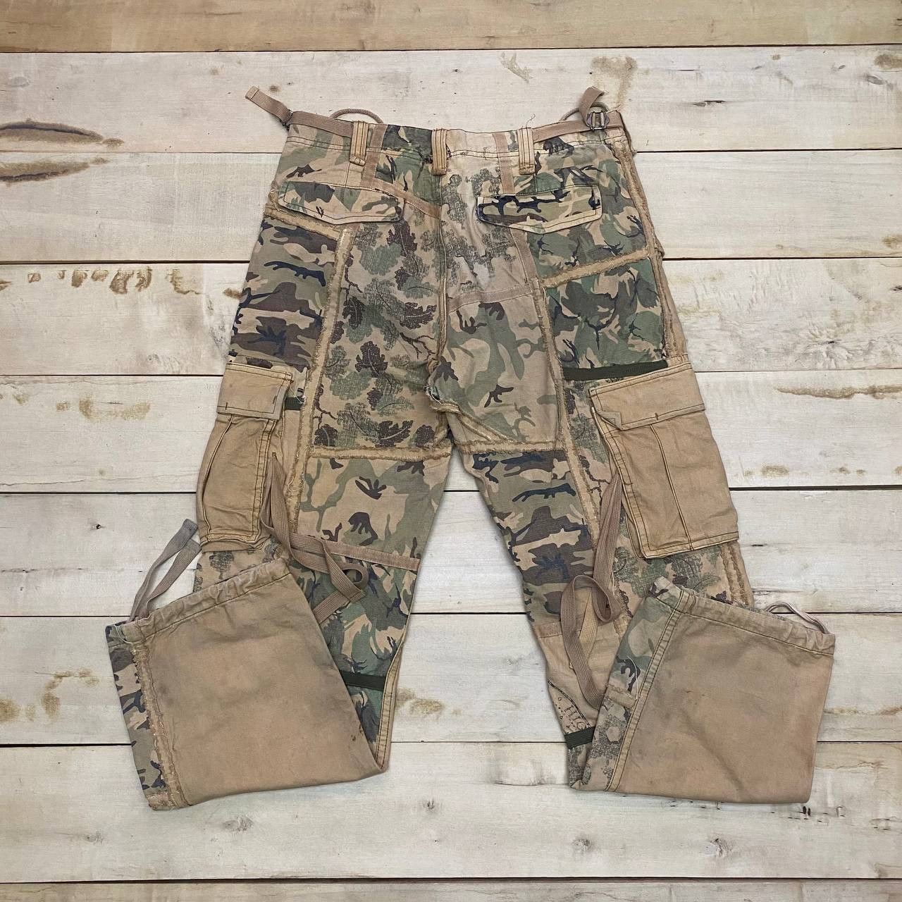 Avirex X294 RARE AVIREX CAMO CARGO UTILITY PANTS Size US 34 / EU 50 - 1 Thumbnail