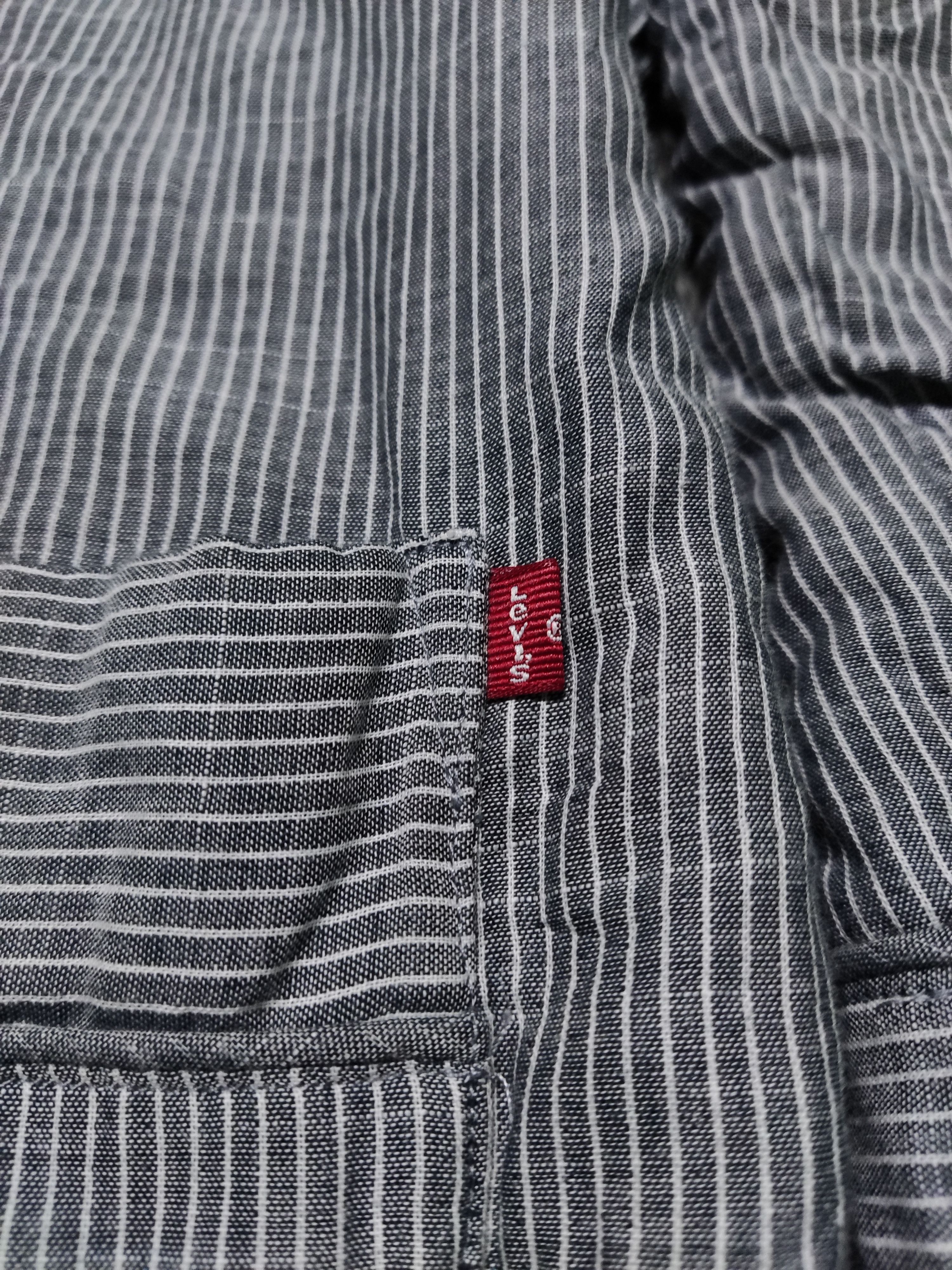 Japanese Brand × Levi's 🔥Accept Offer🔥Levis Bath Robe v Size US L / EU 52-54 / 3 - 5 Thumbnail