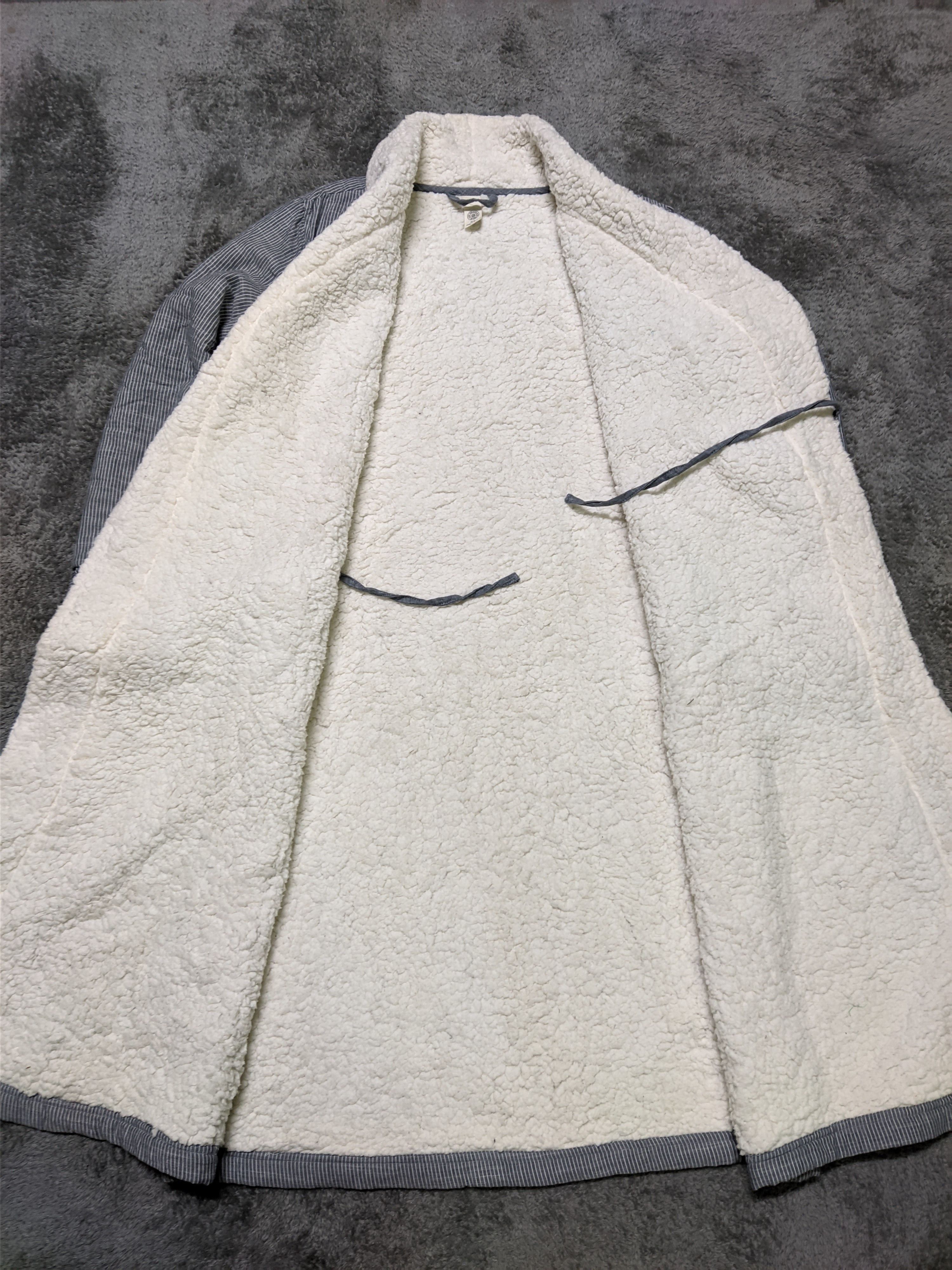 Japanese Brand × Levi's 🔥Accept Offer🔥Levis Bath Robe v Size US L / EU 52-54 / 3 - 7 Thumbnail