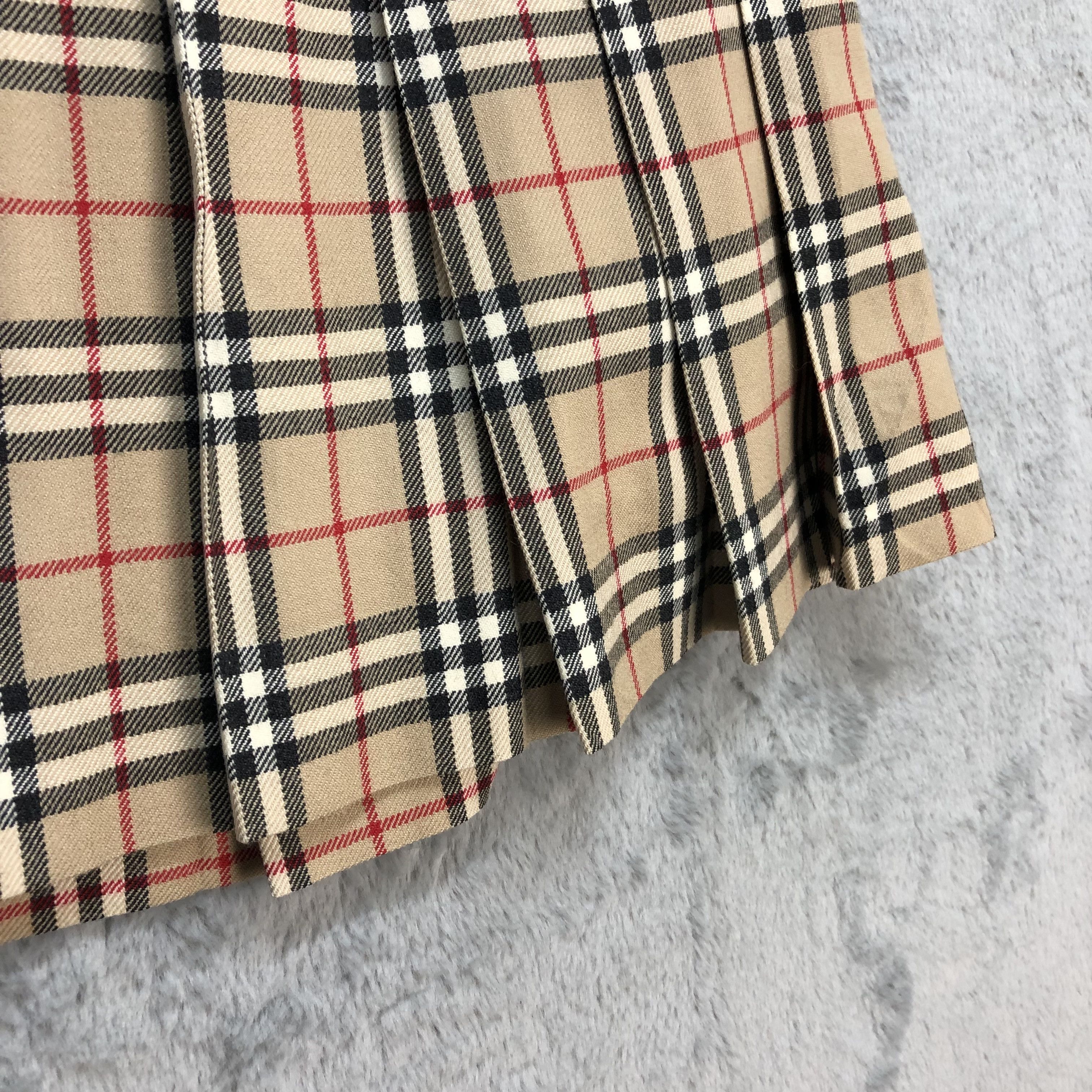 Burberry BURBERRY LONDON NOVA CHECK MINI SKIRT #5667-201 Size 26" / US 2 / IT 38 - 13 Thumbnail
