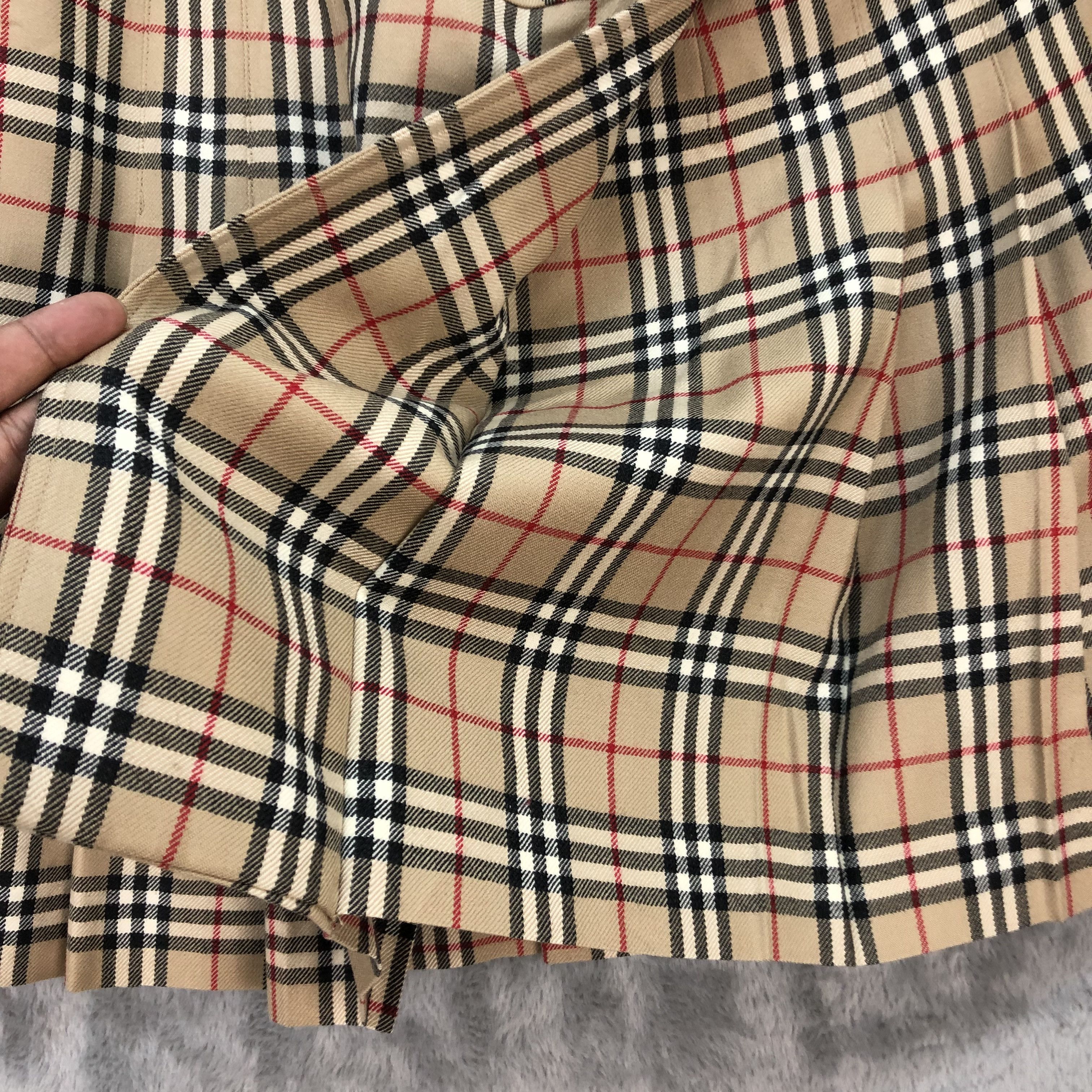Burberry BURBERRY LONDON NOVA CHECK MINI SKIRT #5667-201 Size 26" / US 2 / IT 38 - 5 Thumbnail