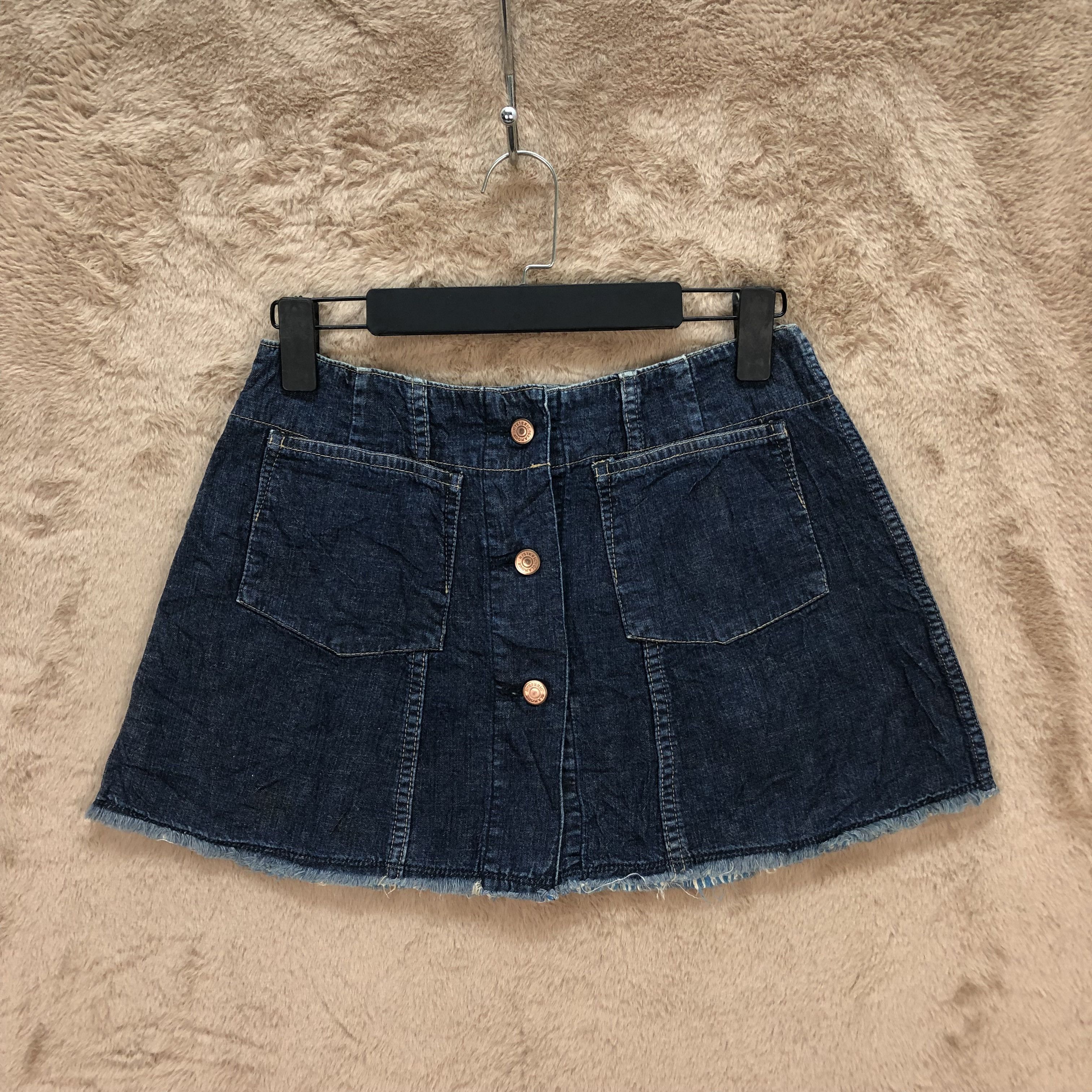 Hysteric Glamour HYSTERIC GLAMOUR JEANS MINI SKIRTS #5651-201 Size 28" / US 6 / IT 42 - 1 Thumbnail