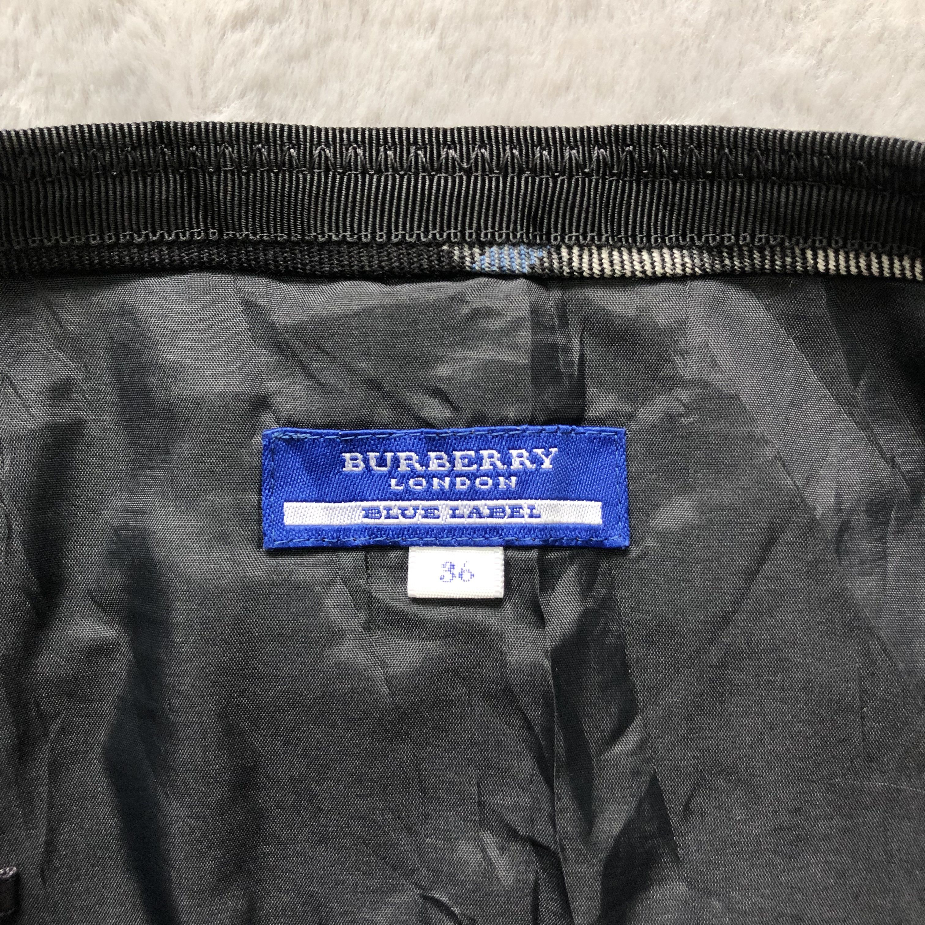 Burberry BURBERRY LONDON BLUE LABEL MINI SKIRTS #6475-221 Size 25" / US 0 / IT 36 - 5 Thumbnail