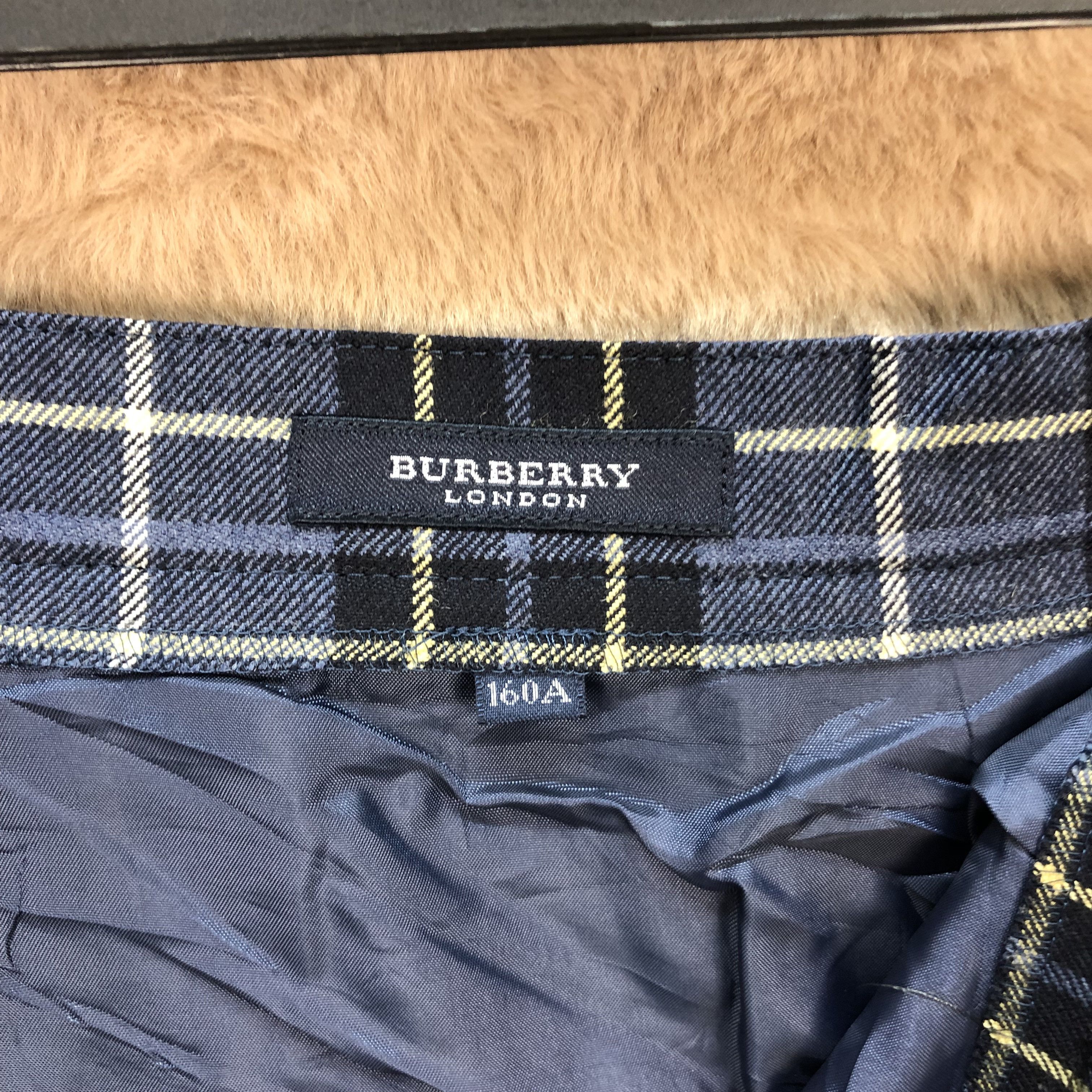 Burberry BURBERRY LONDON NOVA CHECK MINI SKIRTS #5648-201 Size 28" / US 6 / IT 42 - 5 Thumbnail