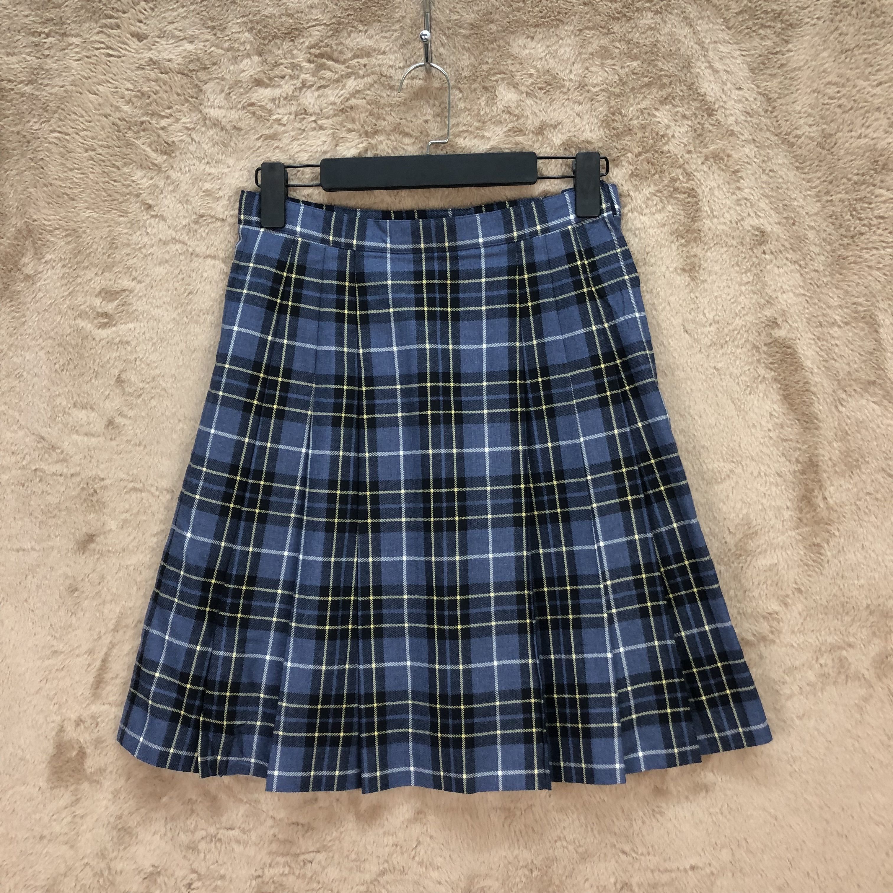 Burberry BURBERRY LONDON NOVA CHECK MINI SKIRTS #5648-201 Size 28" / US 6 / IT 42 - 8 Thumbnail