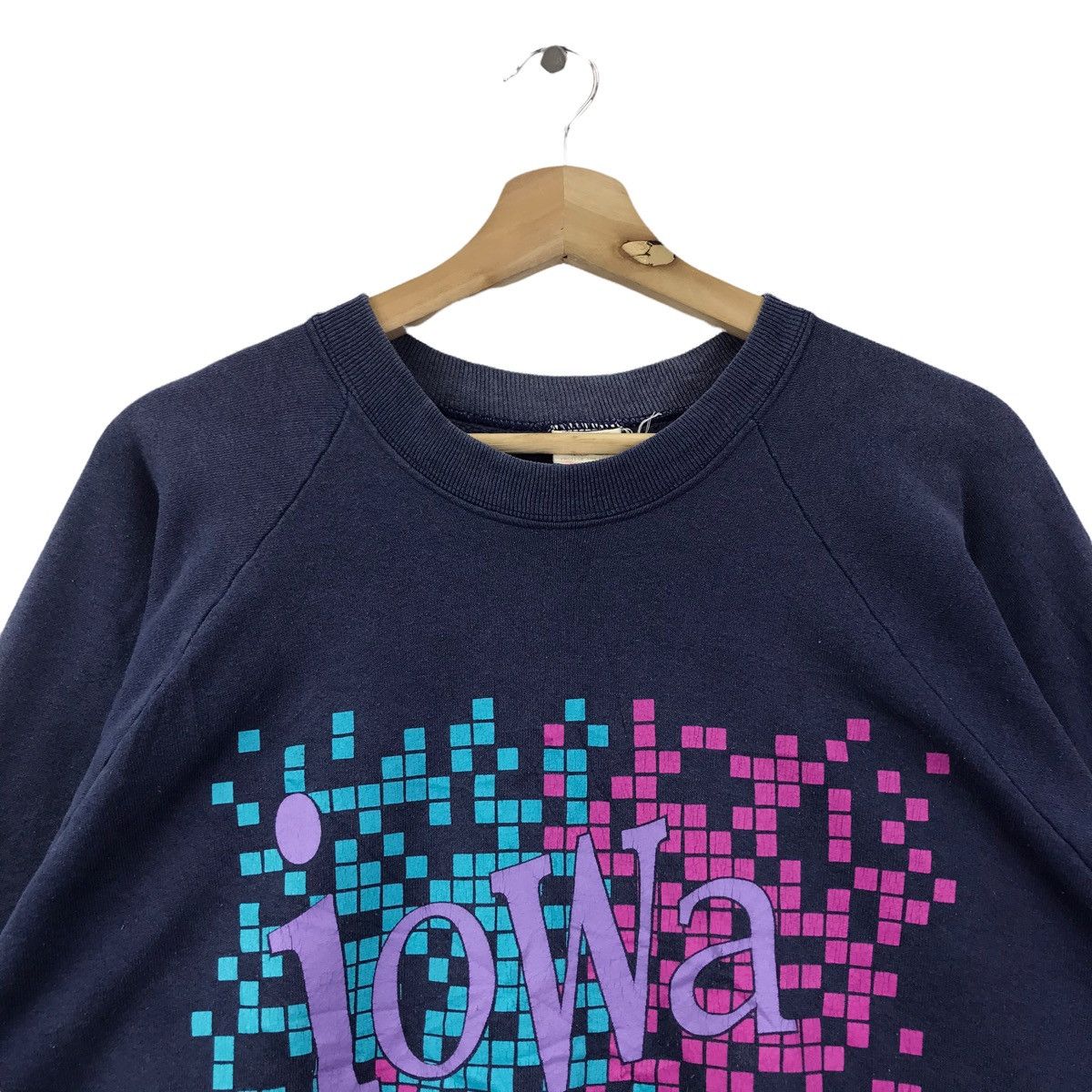 Fruit Of The Loom Vintage 80s IOWA GAMES USA Olympics Navy Blue Sweatshirt Size US XL / EU 56 / 4 - 2 Thumbnail